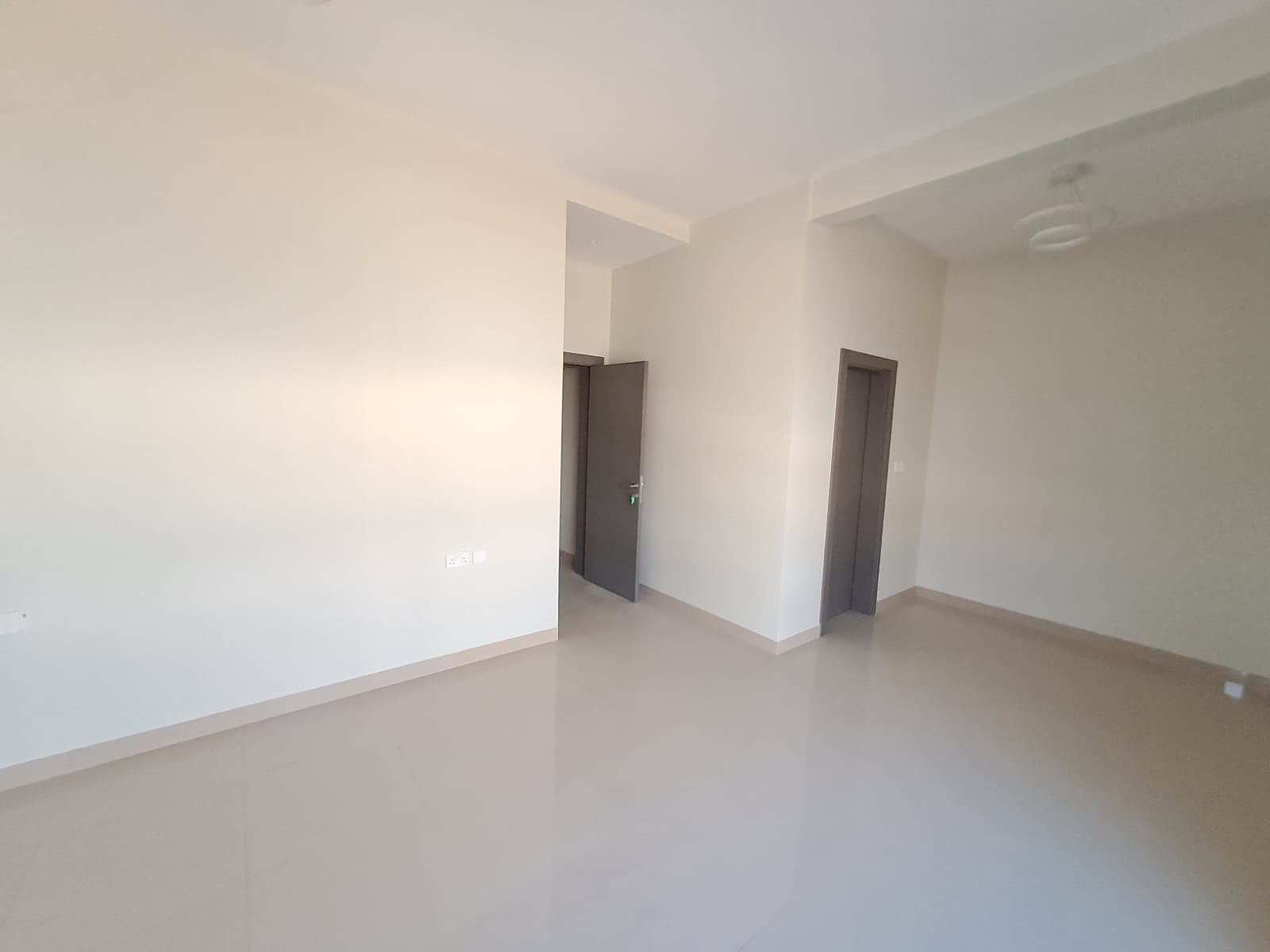 تاون‌هاوس ۴ خوابه اجاره‌ای در بوشهر | OMR 1,000/mo | Tamlik Oman thumbnail 3