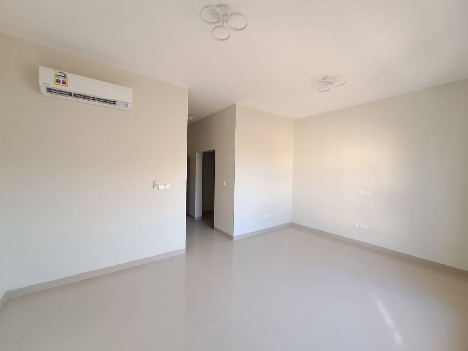 تاون‌هاوس ۴ خوابه اجاره‌ای در بوشهر | OMR 1,000/mo | Tamlik Oman thumbnail 6