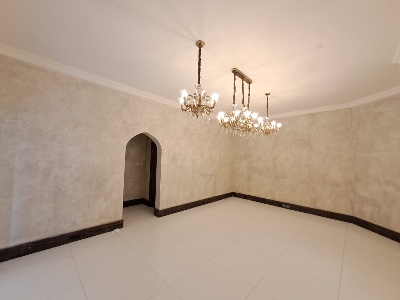 ویلا ۷ خوابه اجاره در العذیبه | OMR 1,500/ماه | تملیک عمان thumbnail 7