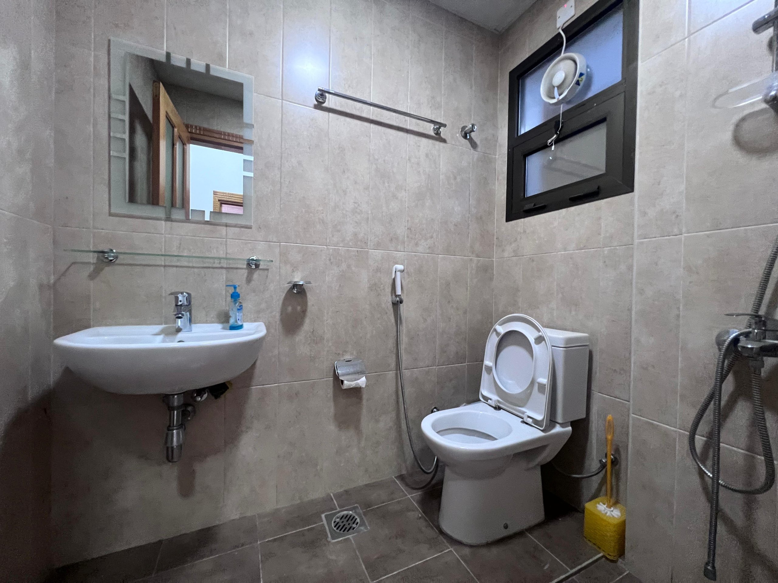 2-Bed Apartment for Sale in Al Qurum | OMR 55,000 | Tamlik Oman thumbnail 9