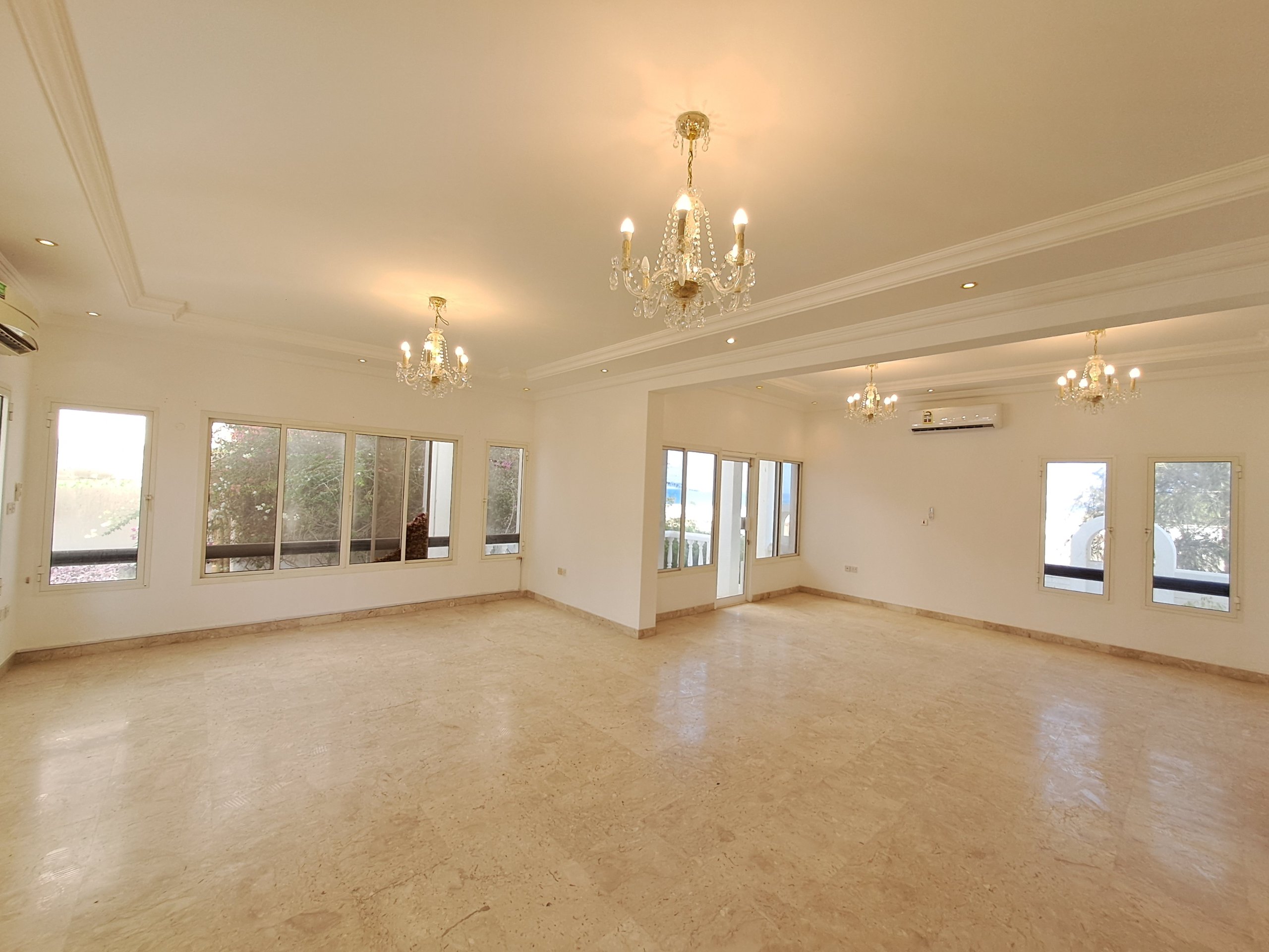 沙提·阿爾庫魯姆出租5臥室別墅 | 每月OMR 1,350 | Tamlik Oman thumbnail 2