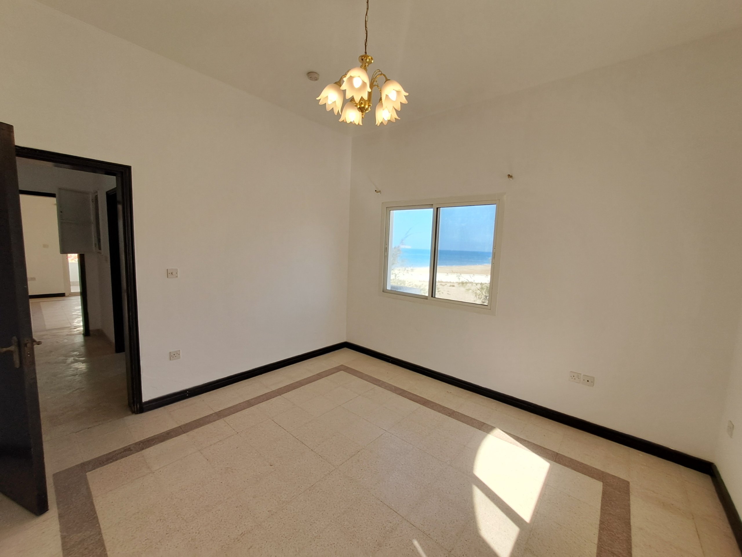 沙提·阿爾庫魯姆出租5臥室別墅 | 每月OMR 1,350 | Tamlik Oman thumbnail 8