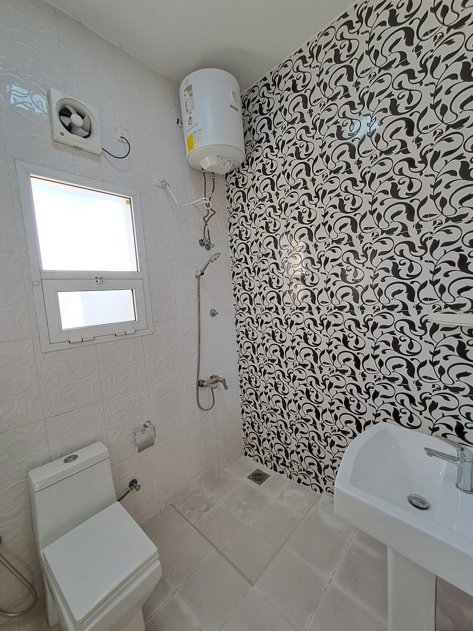 1-Bed آپارتمان اجاره‌ای در العذیبه | OMR 250/mo | Tamlik Oman thumbnail 7