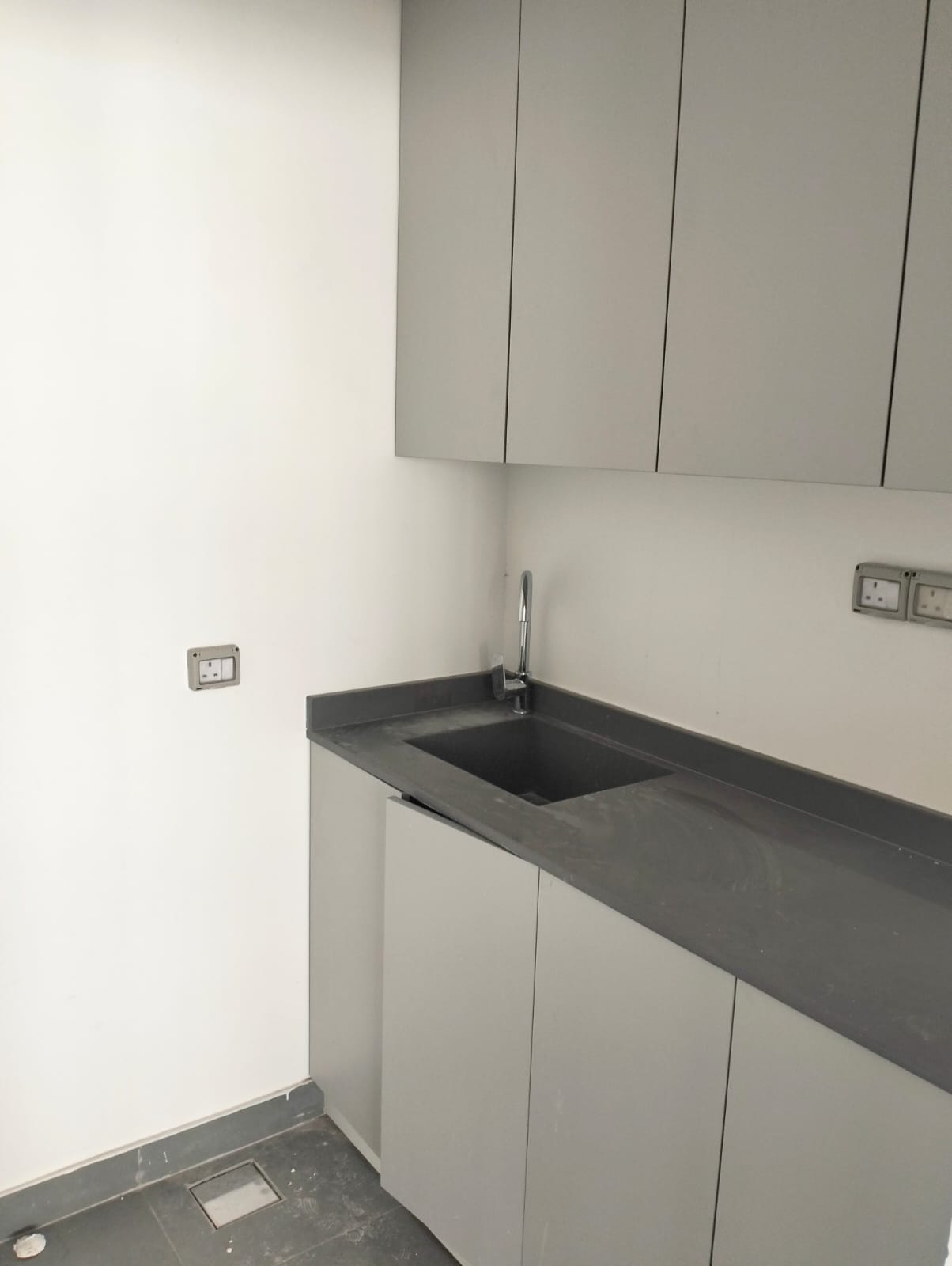 دفتر کار اجاره فوری در المعبیلة | ۱۰۰متر مربع | OMR 400/ماه | Tamlik Oman thumbnail 6