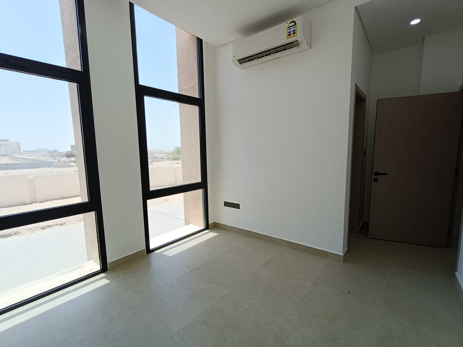 2-Bed پنت‌هاوس اجاره‌ای در العذیبه | OMR 400/mo | Tamlik Oman thumbnail 5