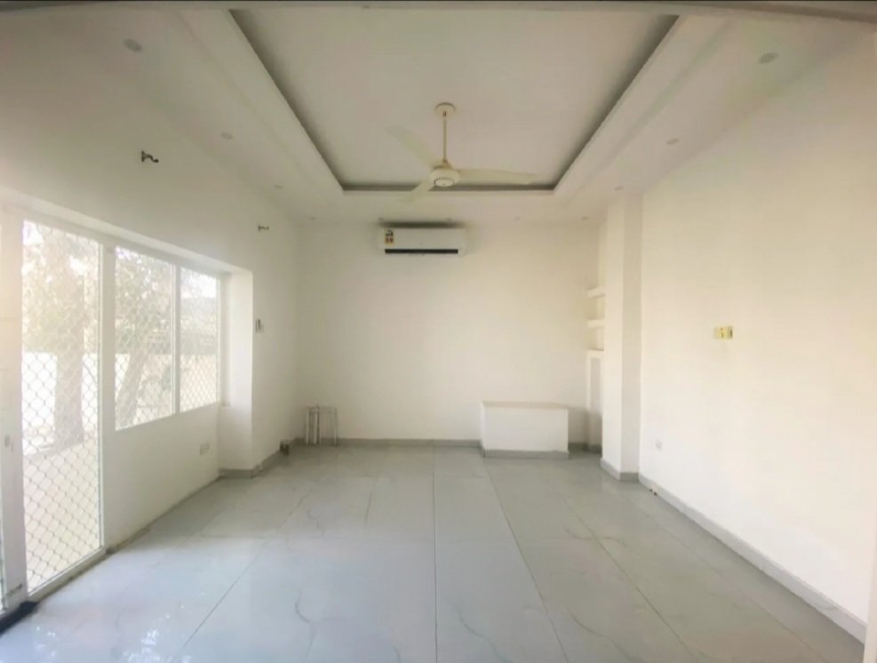 出售 Al Mawaleh South 12 臥室別墅 | OMR 170,000 | Tamlik Oman thumbnail 8