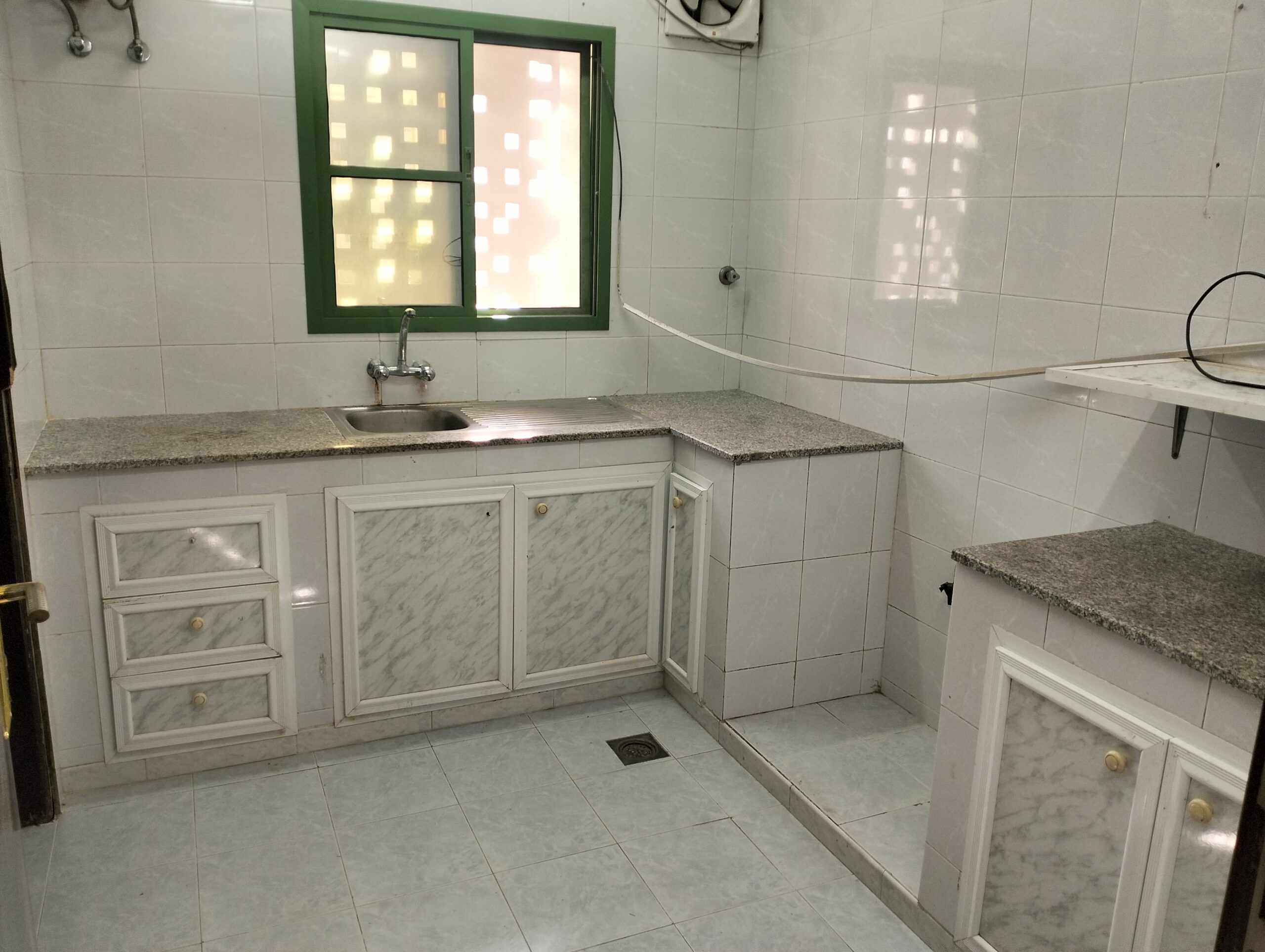 3-Bed Apartment for Rent in Al Khuwair | OMR 300/mo | Tamlik Oman thumbnail 3