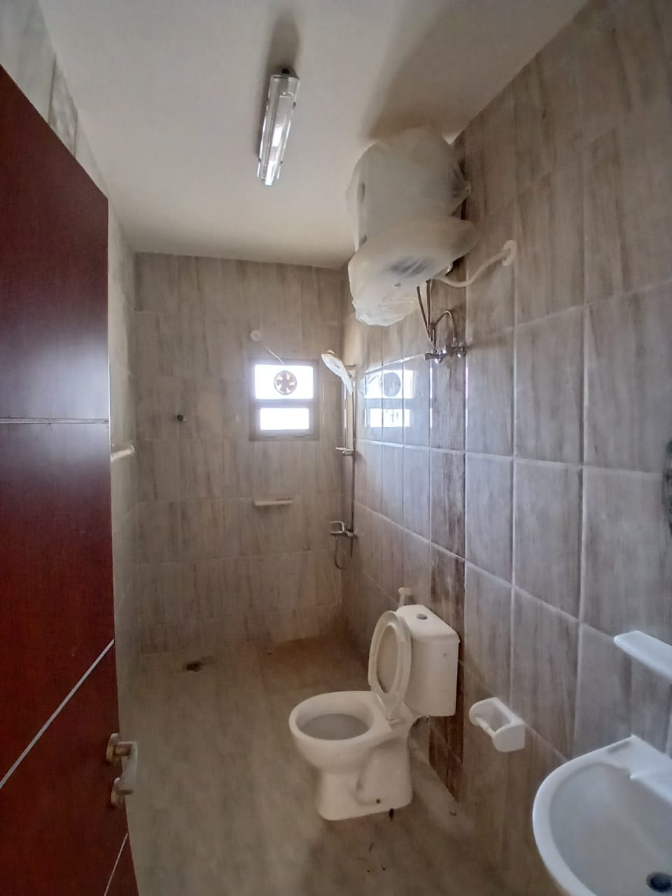 آپارتمان 2 خوابه فروشی در صلاله | OMR 24,000 | تملیک عمان thumbnail 11