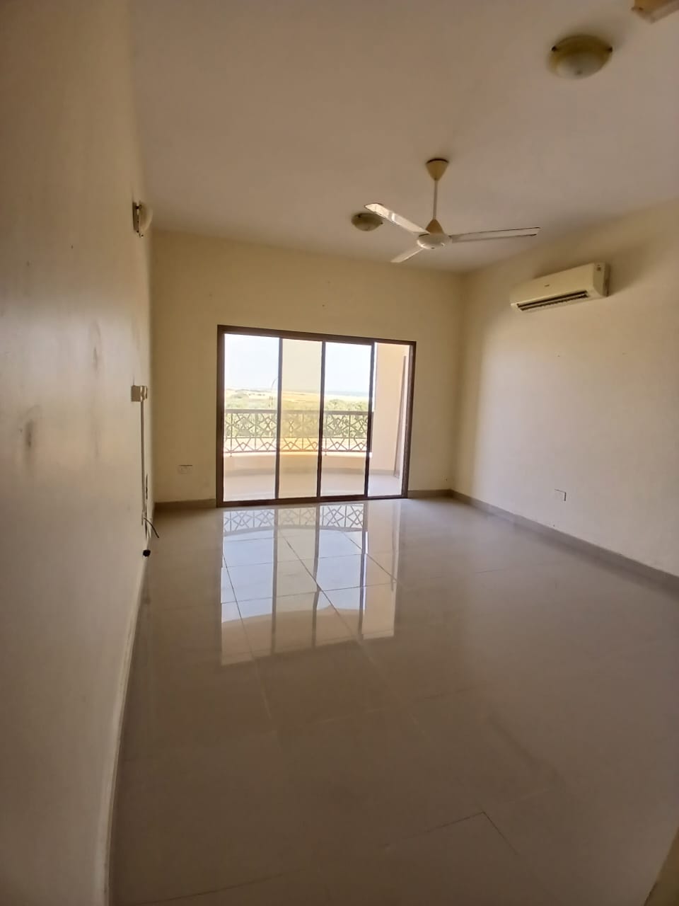 آپارتمان 2 خوابه فروشی در صلاله | OMR 24,000 | تملیک عمان thumbnail 4