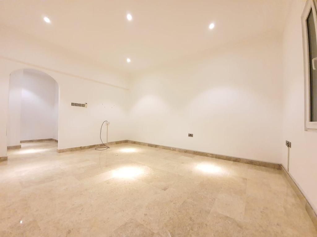 7-Bed Villa for Sale in Madinat Al Sultan Qaboos | OMR 165,000 | Tamlik Oman thumbnail 9