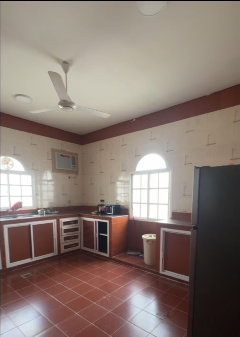 ویلای ۱۰ خوابه برای فروش در صلاله | OMR 110,000 | Tamlik Oman thumbnail 4