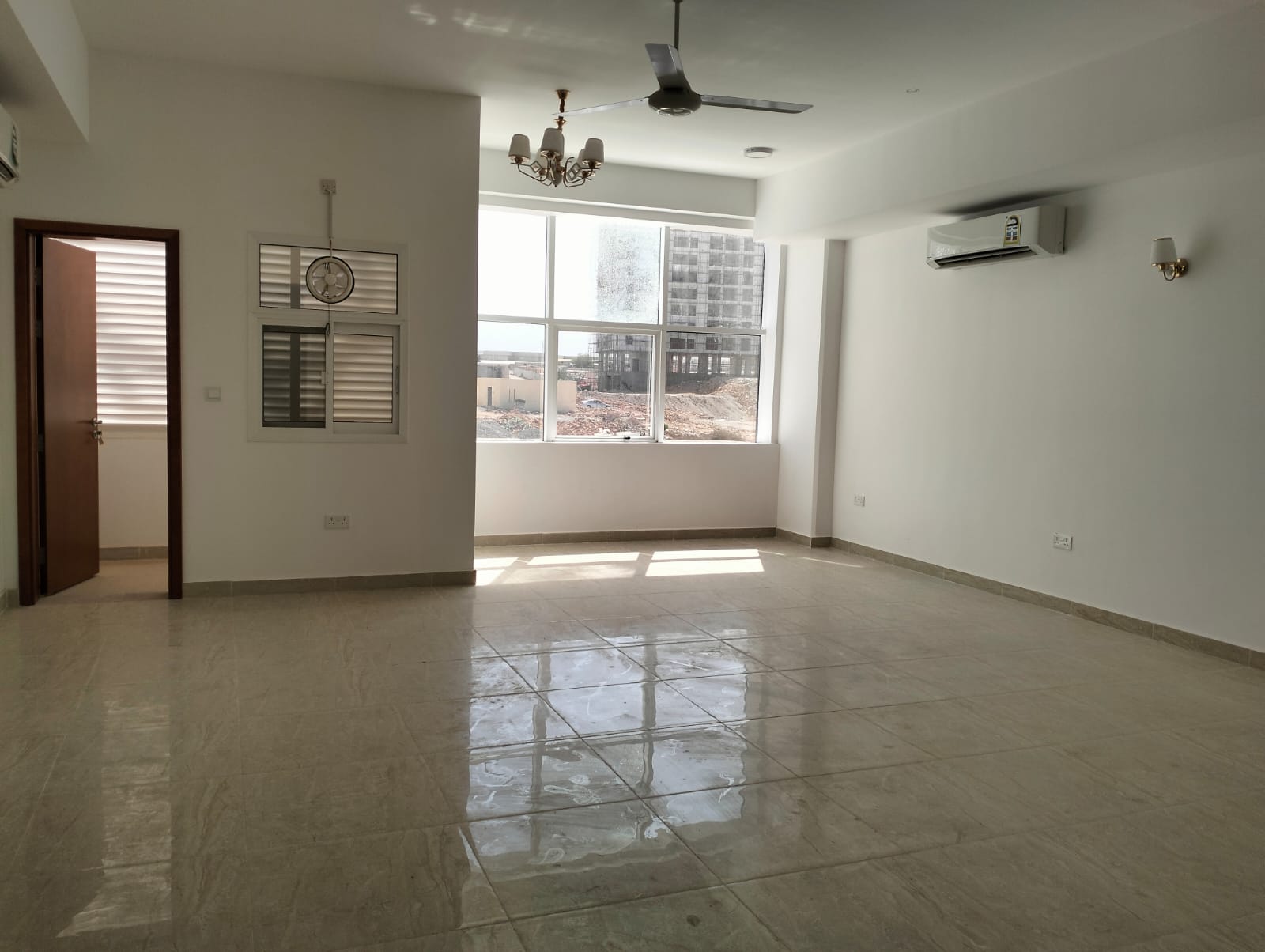 مكتب للإيجار في غلا | 274 م² | ر.ع. 600/شهريًا | Tamlik Oman thumbnail 4