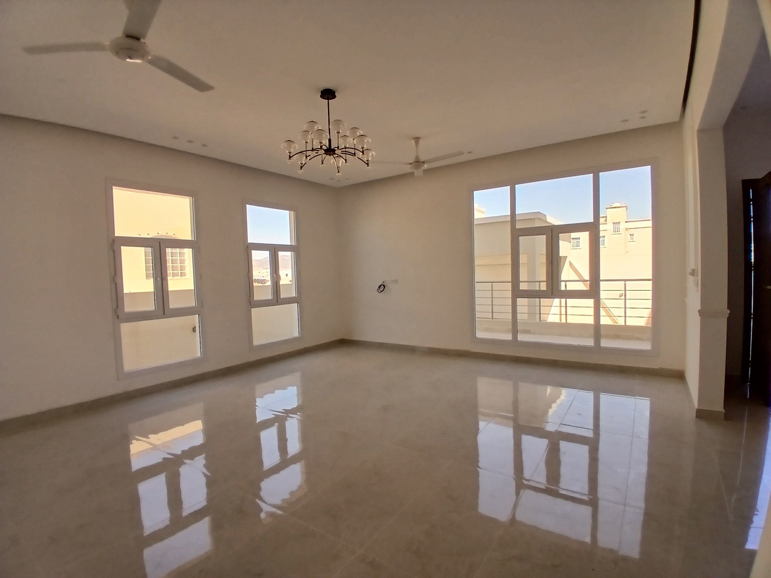 ویلای 6 خوابه برای فروش در صلاله | OMR 105,000 | Tamlik عمان thumbnail 2