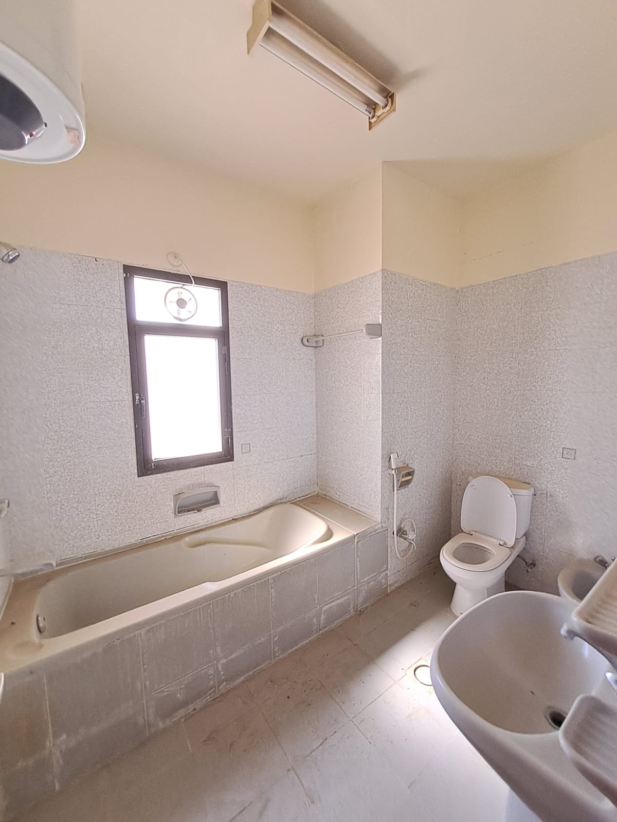 آپارتمان 2 خوابه اجاره‌ای در القرم | OMR 280/ماه | Tamlik عمان thumbnail 2