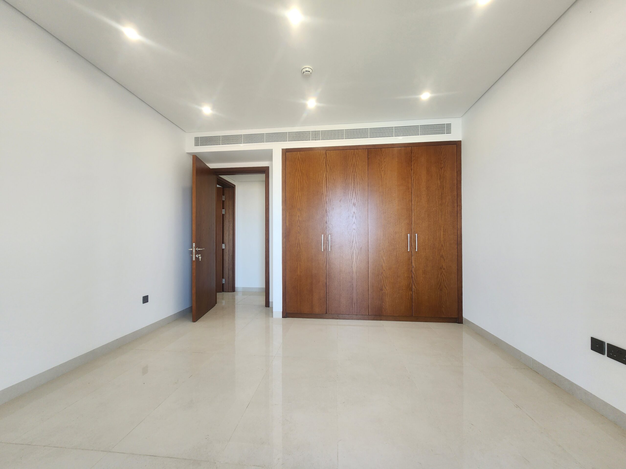 2-Bed Apartment for Rent in Al Mouj | OMR 750/mo | Tamlik Oman thumbnail 3