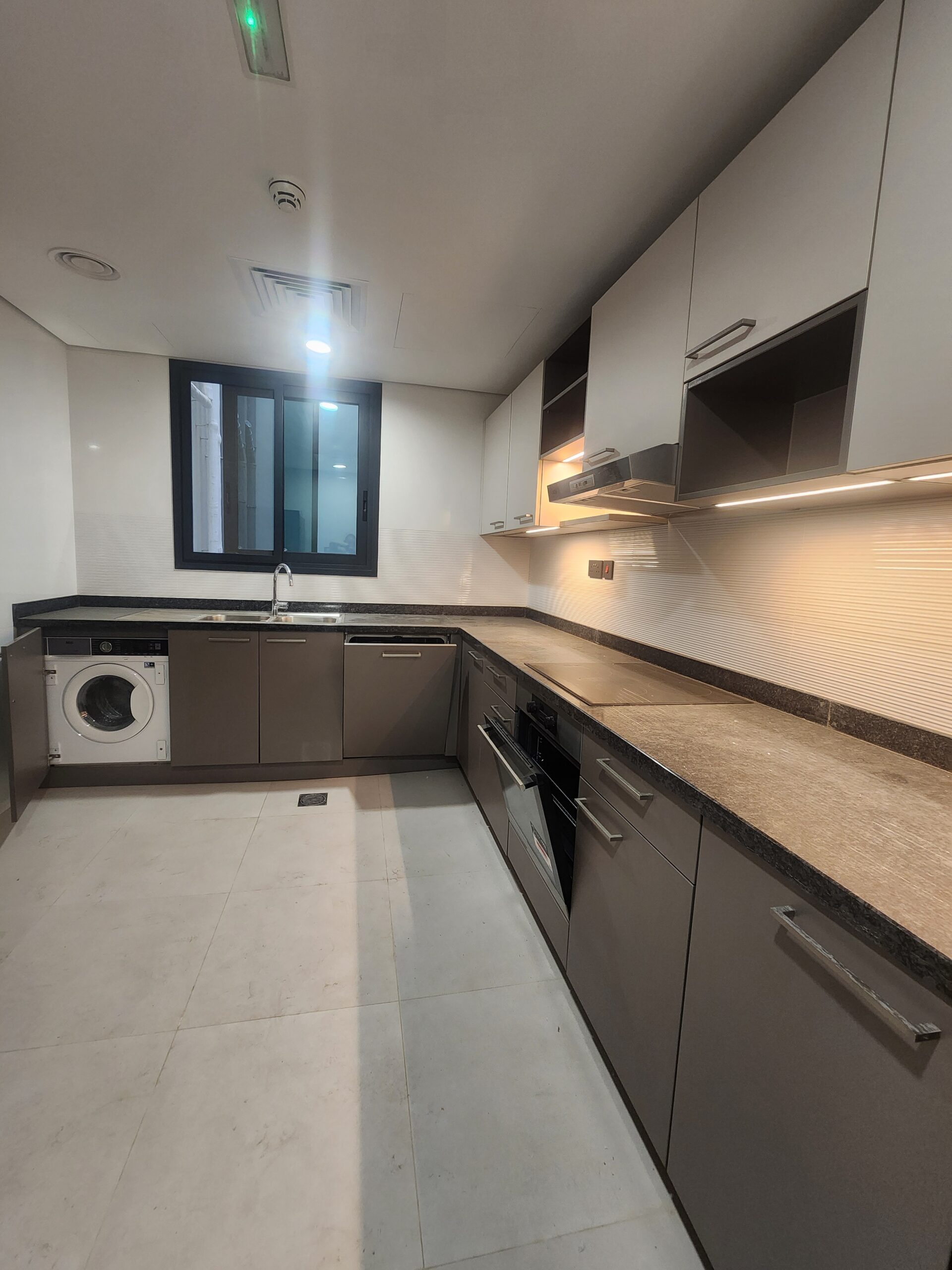 2-Bed Apartment for Rent in Al Mouj | OMR 750/mo | Tamlik Oman thumbnail 4