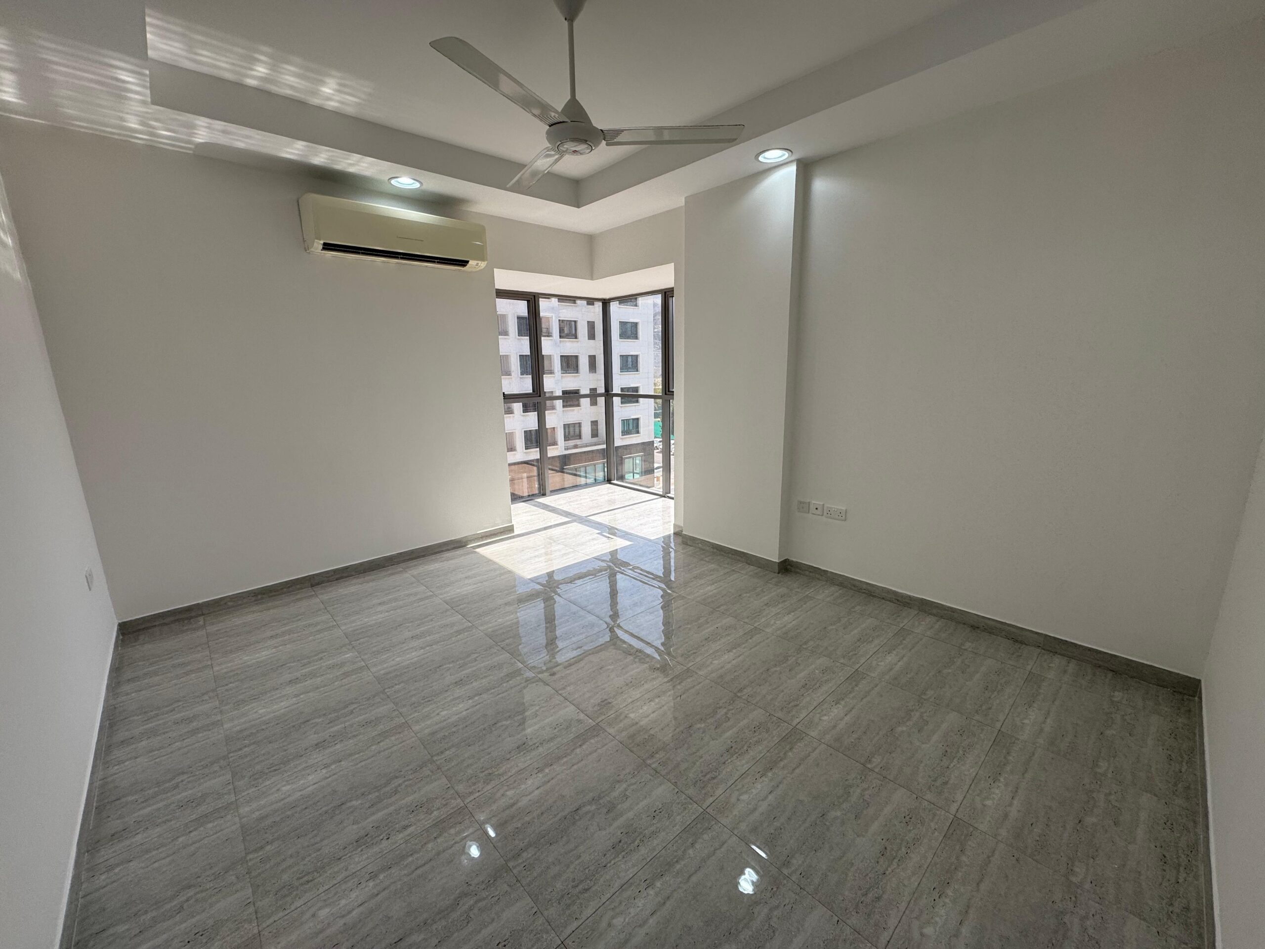 آپارتمان 2 خوابه اجاره‌ای در القرم 29 | OMR 380/ماه | Tamlik Oman thumbnail 2