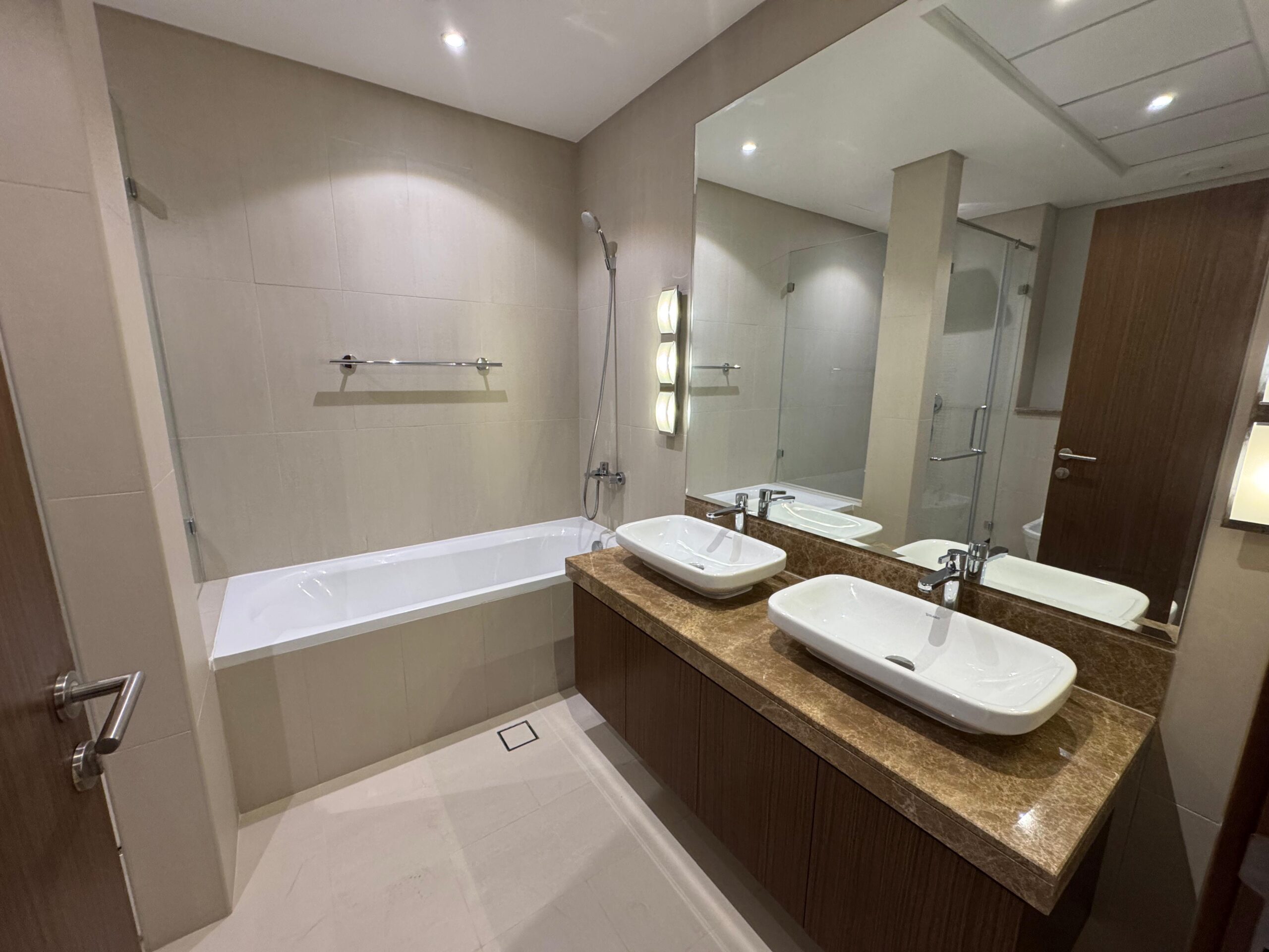 ویلای 3 خوابه برای فروش در مسکات بی | OMR 335,000 | Tamlik عمان thumbnail 5