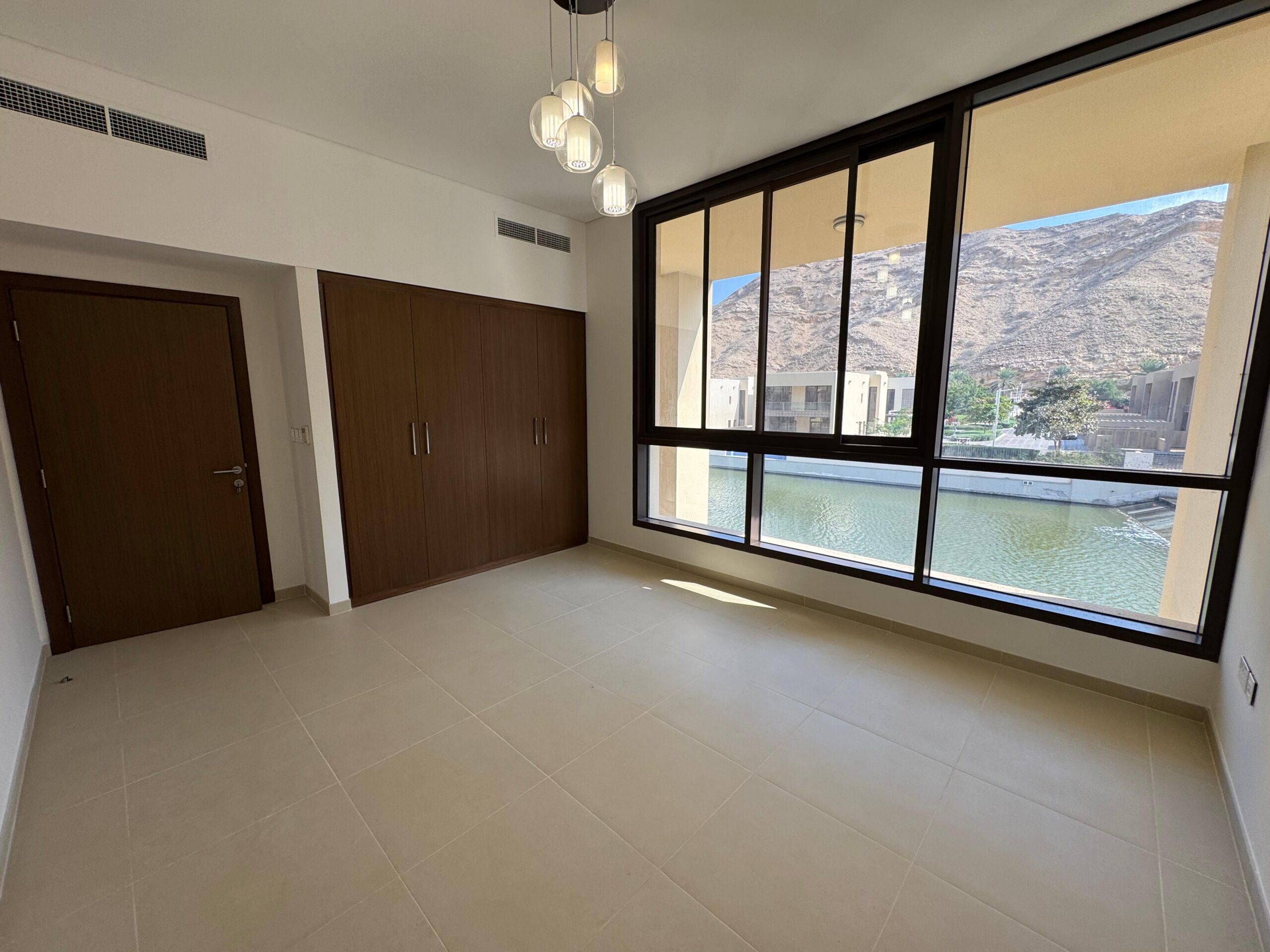 ویلای 3 خوابه برای فروش در مسکات بی | OMR 335,000 | Tamlik عمان thumbnail 6