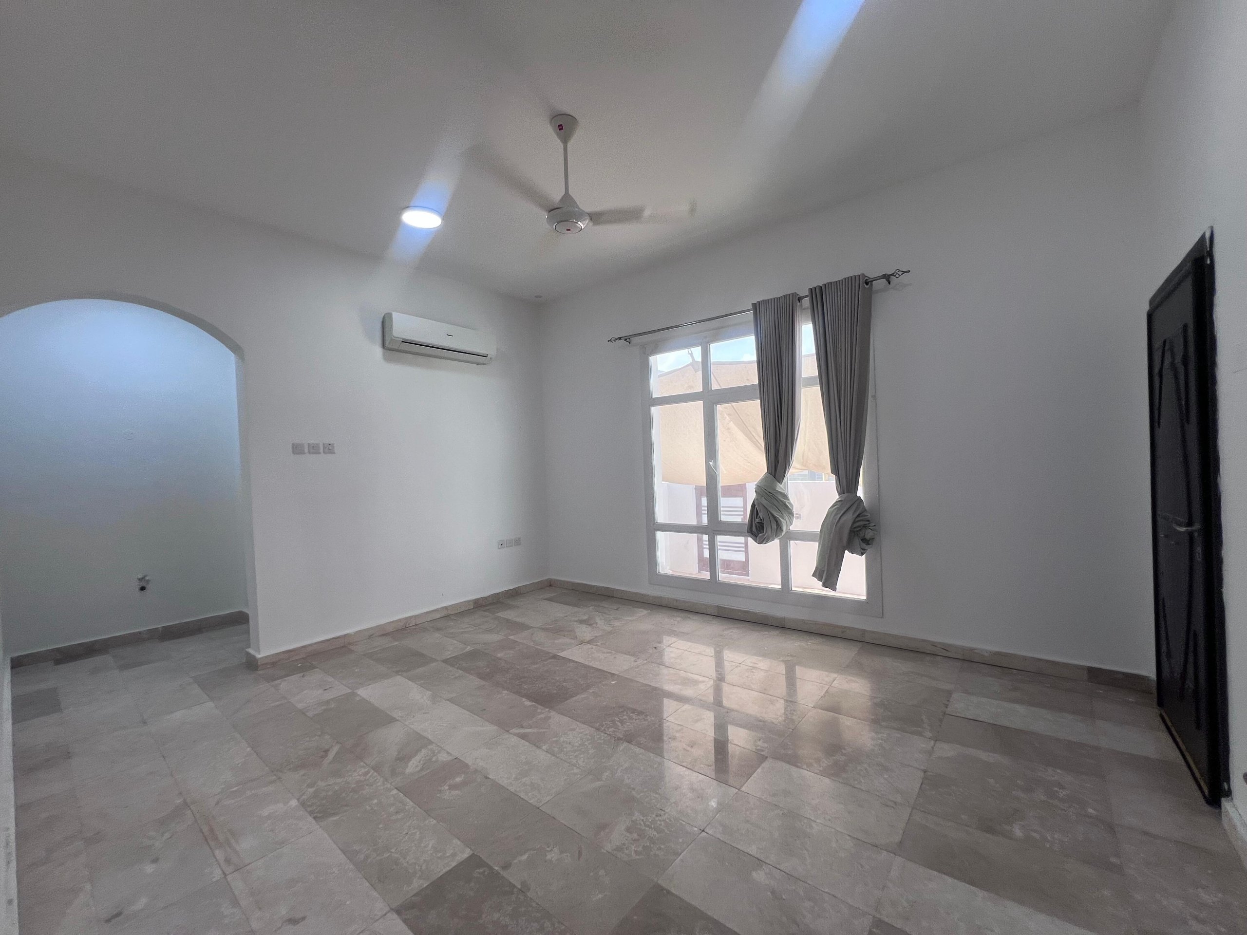 ویلا 3 خوابه برای اجاره در المعبیلة | OMR 350/ماه | Tamlik Oman thumbnail 7