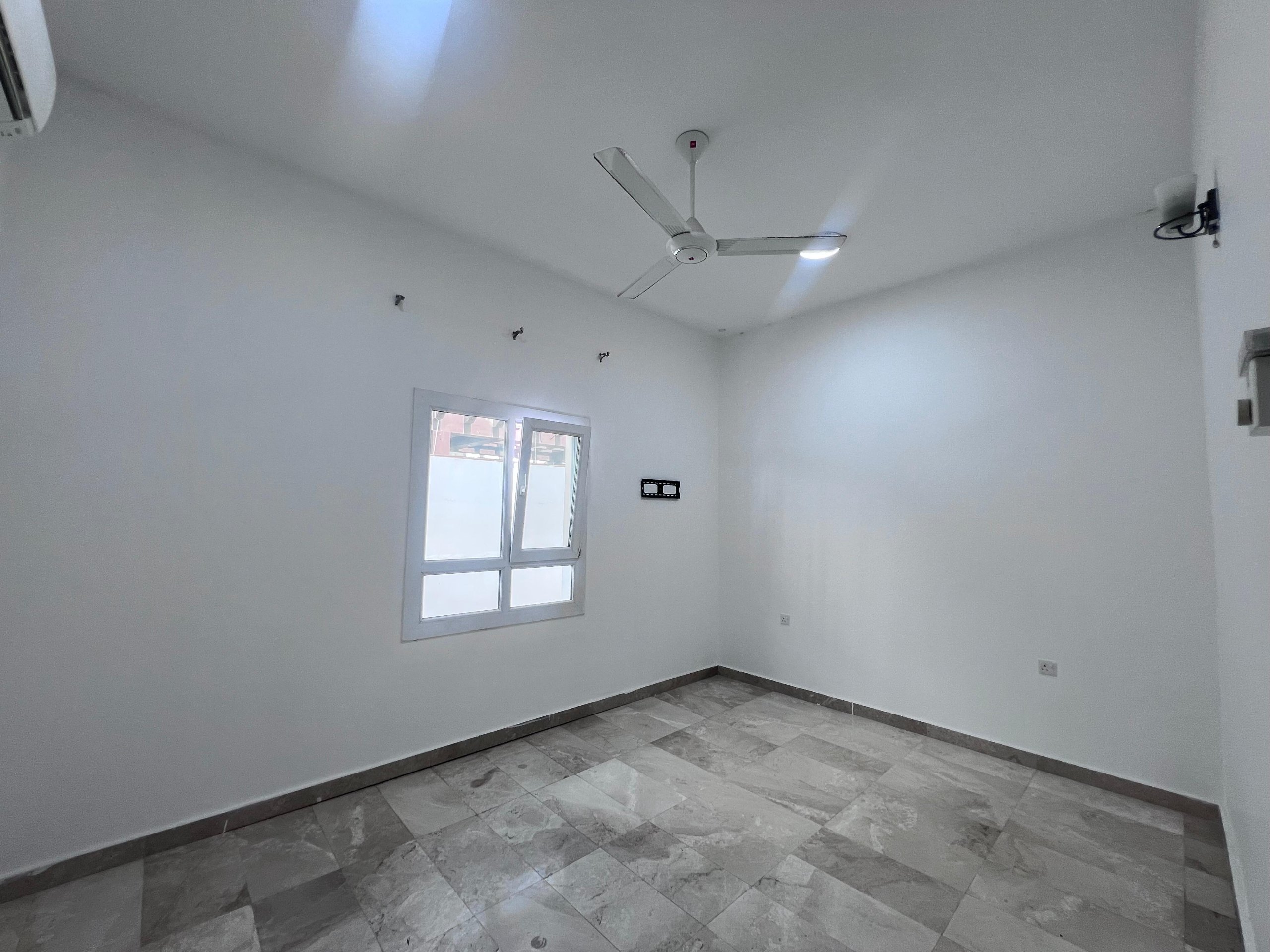 ویلا 3 خوابه برای اجاره در المعبیلة | OMR 350/ماه | Tamlik Oman thumbnail 3