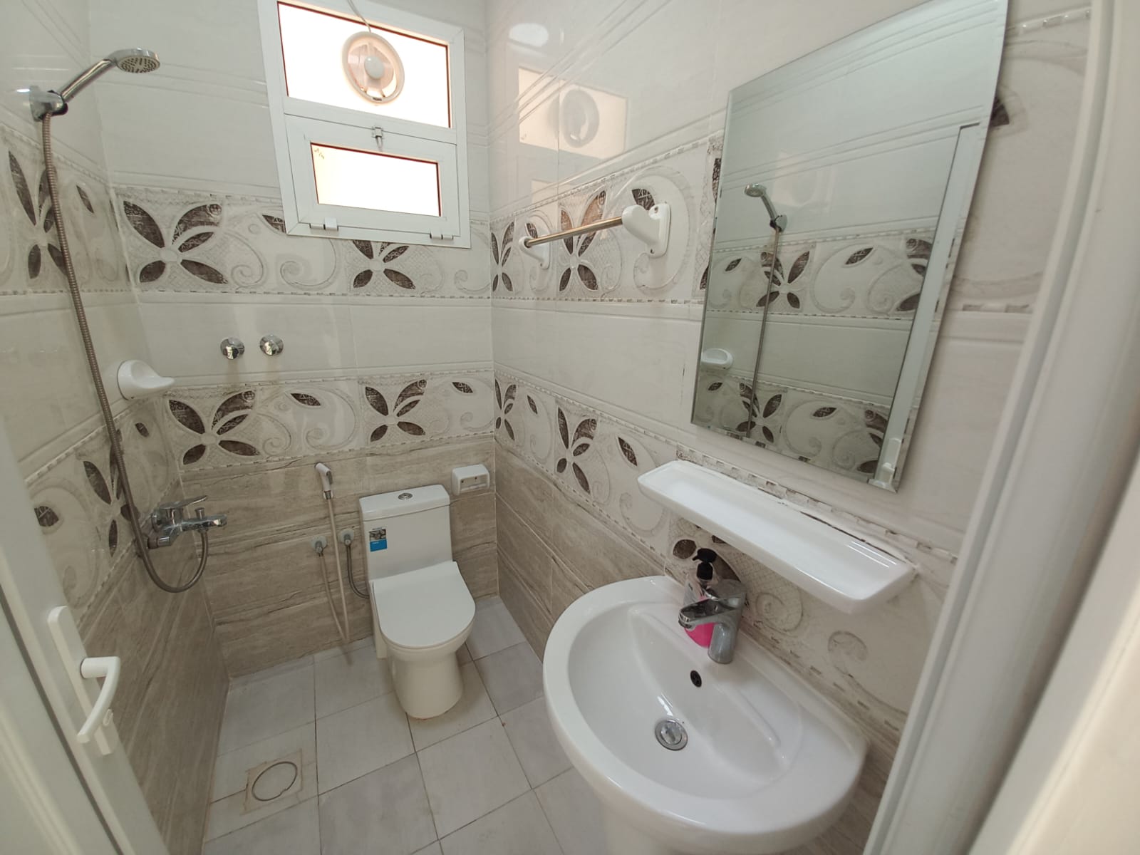 ویلا 4 خوابه برای فروش در بوصهر | OMR 125,000 | Tamlik Oman thumbnail 3