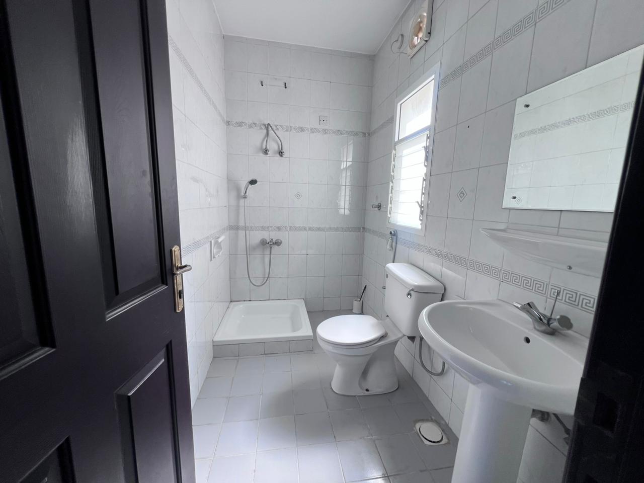 4-Bed Villa for Rent in Ghala | OMR 550/mo | Tamlik Oman thumbnail 5