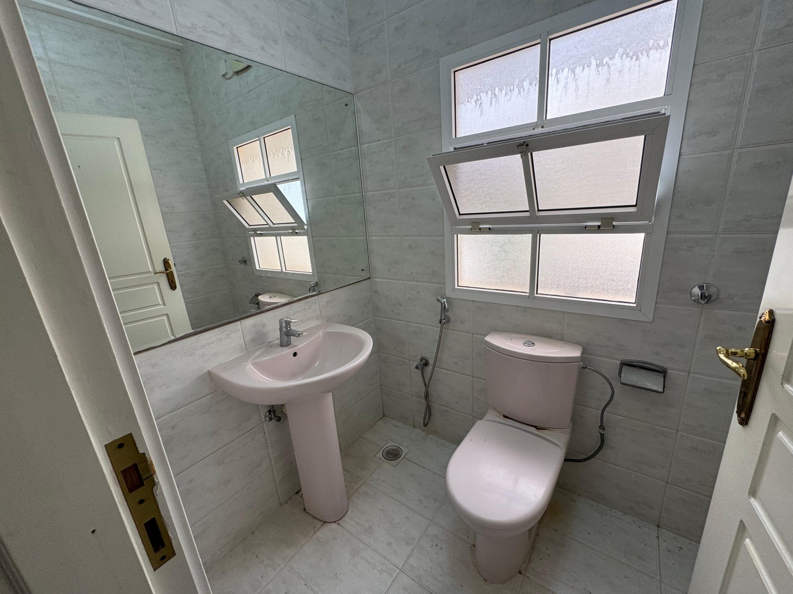 آپارتمان ۳ خوابه اجاره‌ای در مدینة السلطان قابوس | OMR 350/ماه | Tamlik Oman thumbnail 6