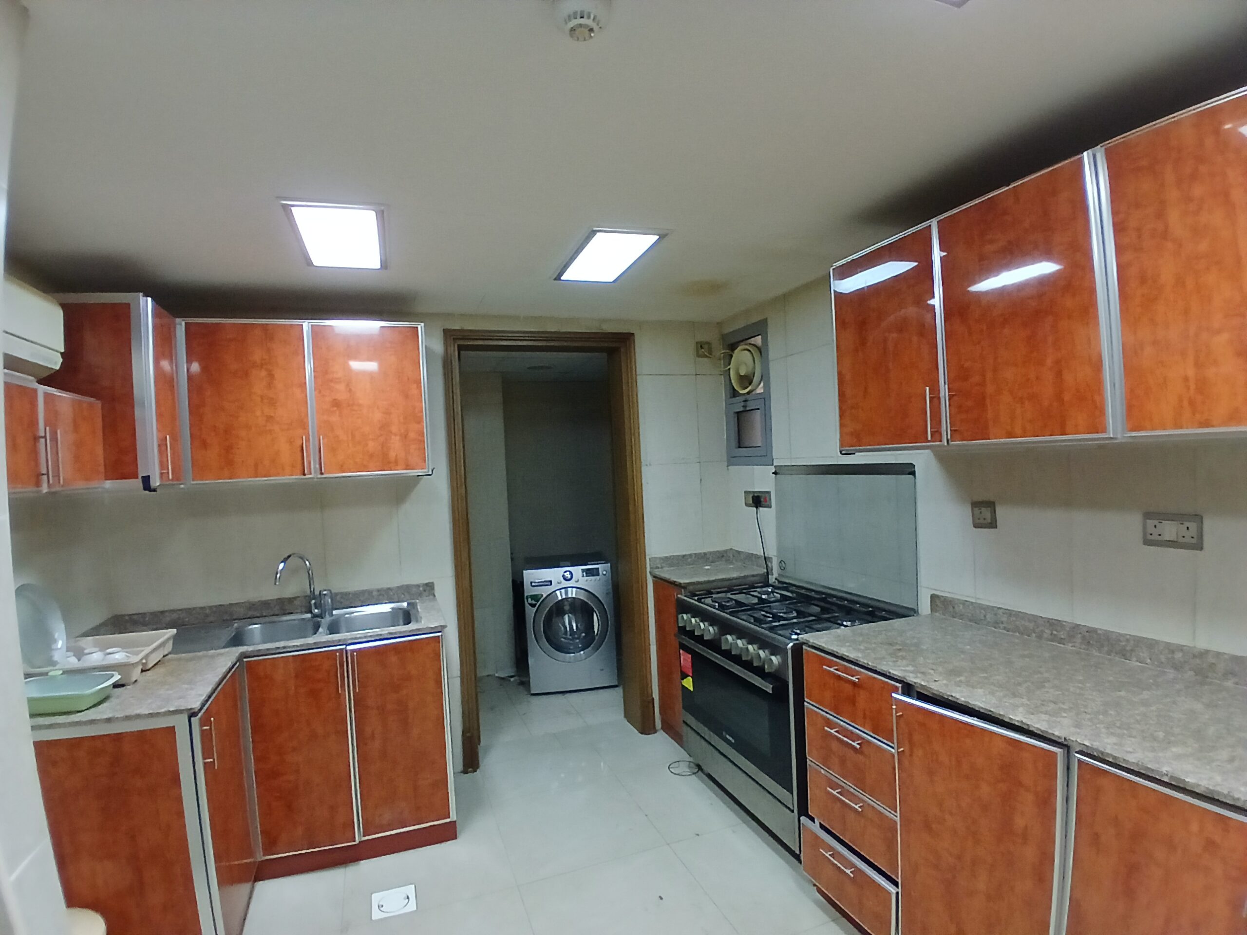 آپارتمان 2 خوابه اجاره‌ای در رووی | OMR 300/ماه | Tamlik Oman thumbnail 2