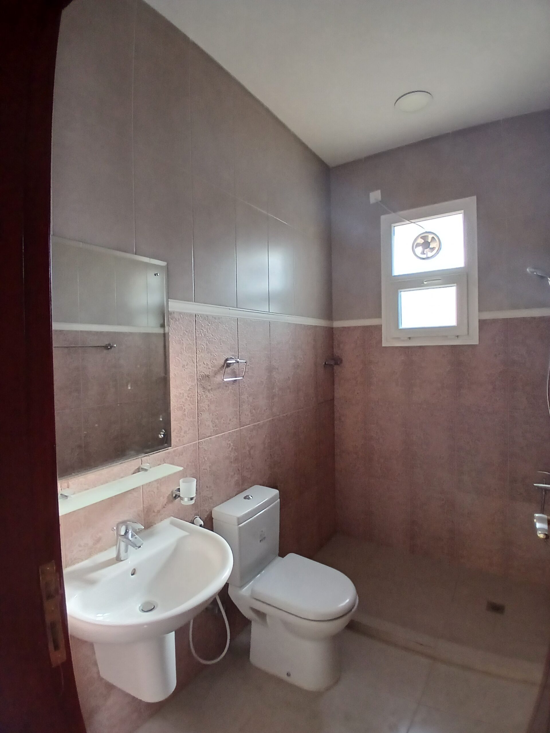 5-Bed ویلا برای اجاره در غلا | OMR 650/mo | Tamlik Oman thumbnail 6