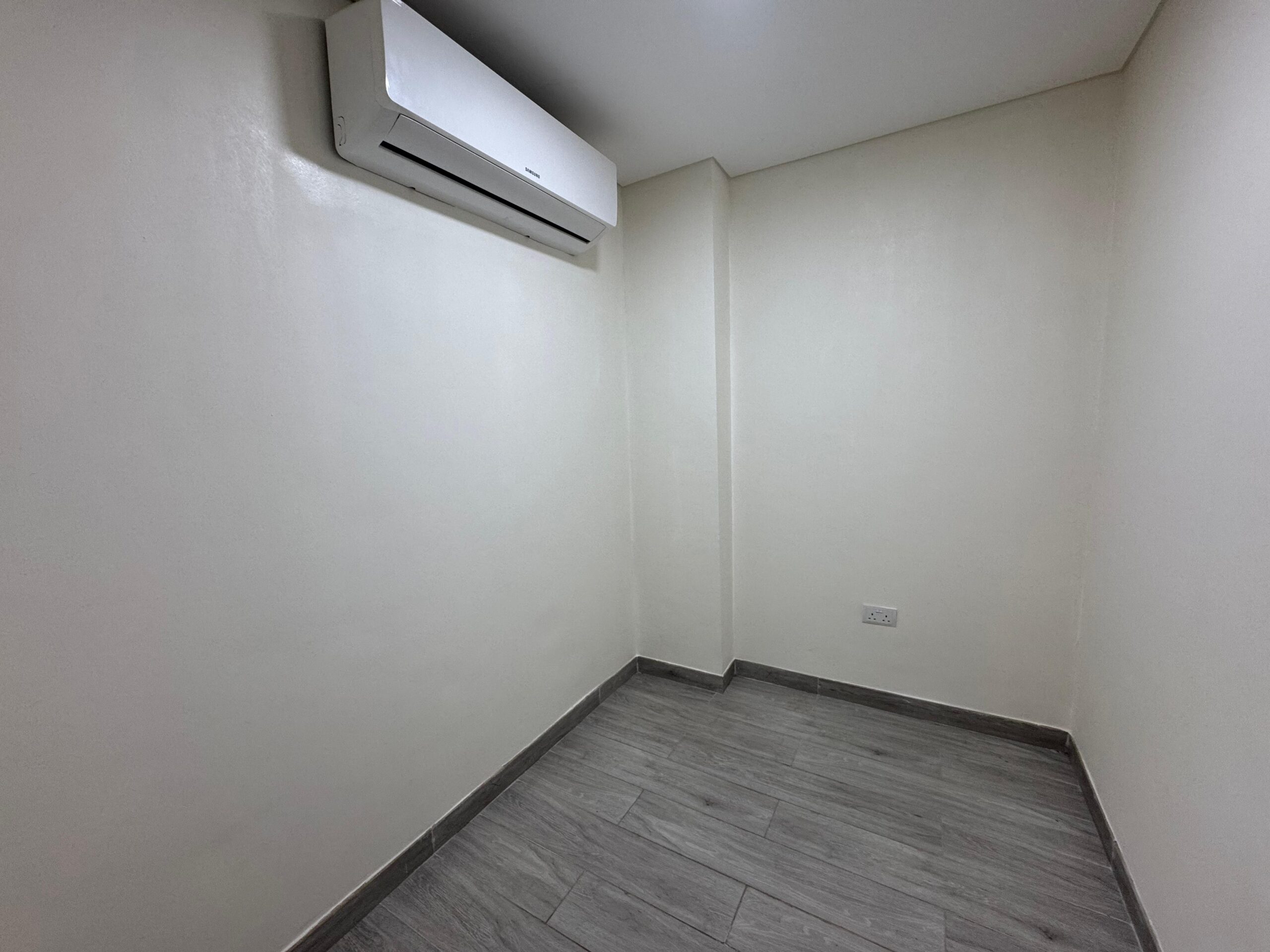 2-خوابه آپارتمان اجاره‌ای در العذیبه | OMR 400/ماه | Tamlik Oman thumbnail 7