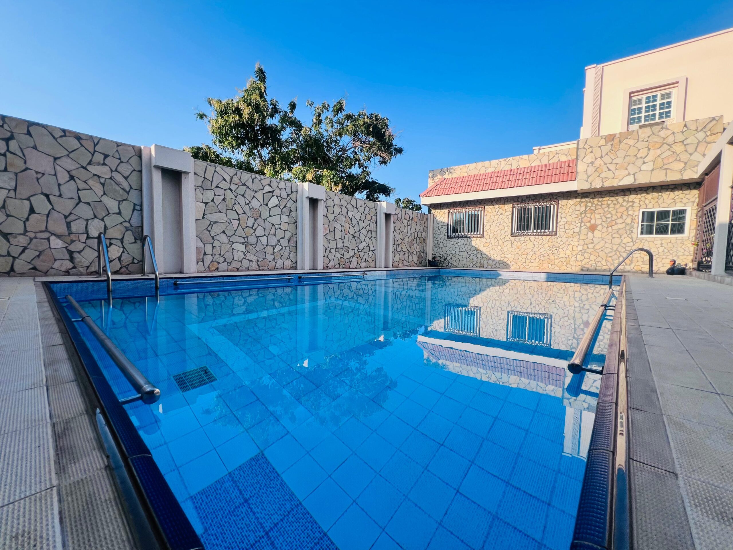 ویلا ۷ خوابه برای اجاره در مدینة الإعلام | OMR 3,000/mo | Tamlik Oman thumbnail 13