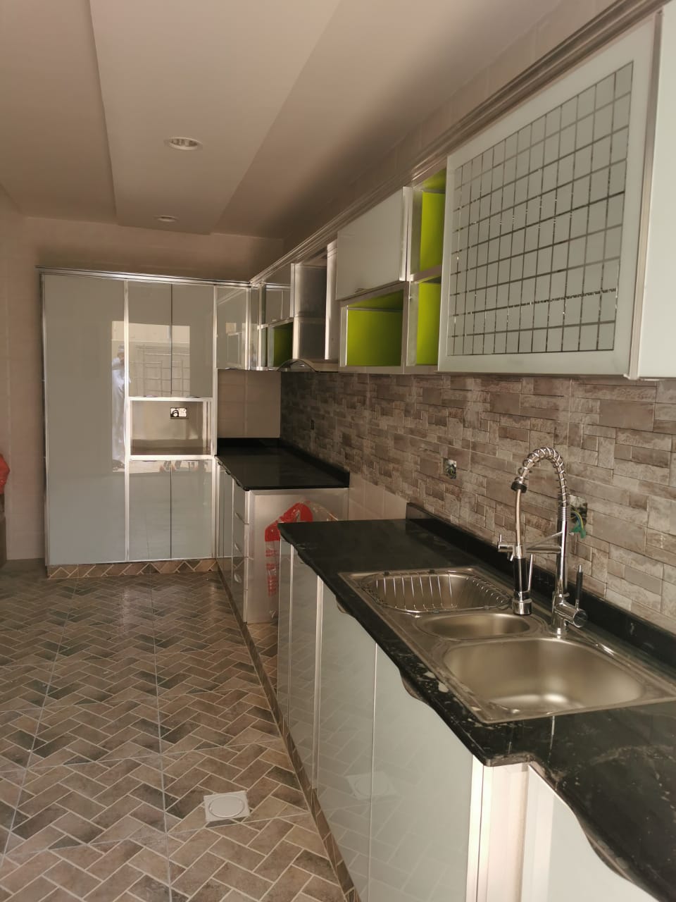 ویلا ۷ خوابه برای فروش در غاله | OMR ۱۴۰,۰۰۰ | Tamlik عمان thumbnail 3