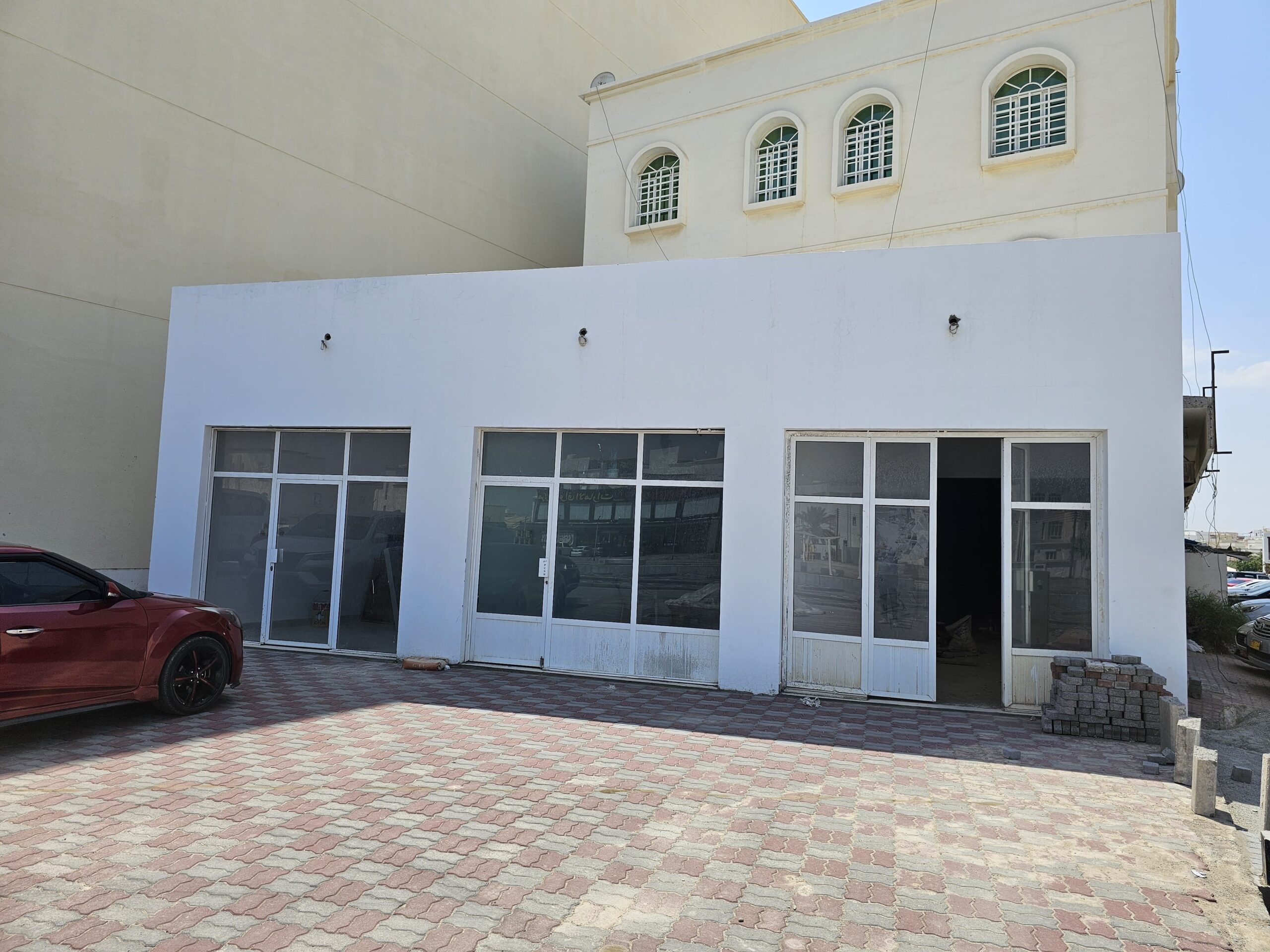 مغازه اجاره‌ای در الخوض جنوبی | ۶۳ متر مربع | OMR ۱,۰۰۰/ماه | Tamlik Oman thumbnail 3