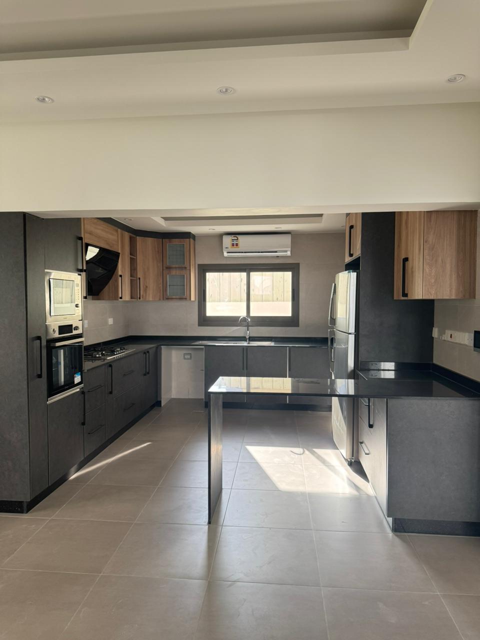 Al Qurum 出租 3 臥室別墅 | 每月 OMR 850 | Tamlik Oman thumbnail 3