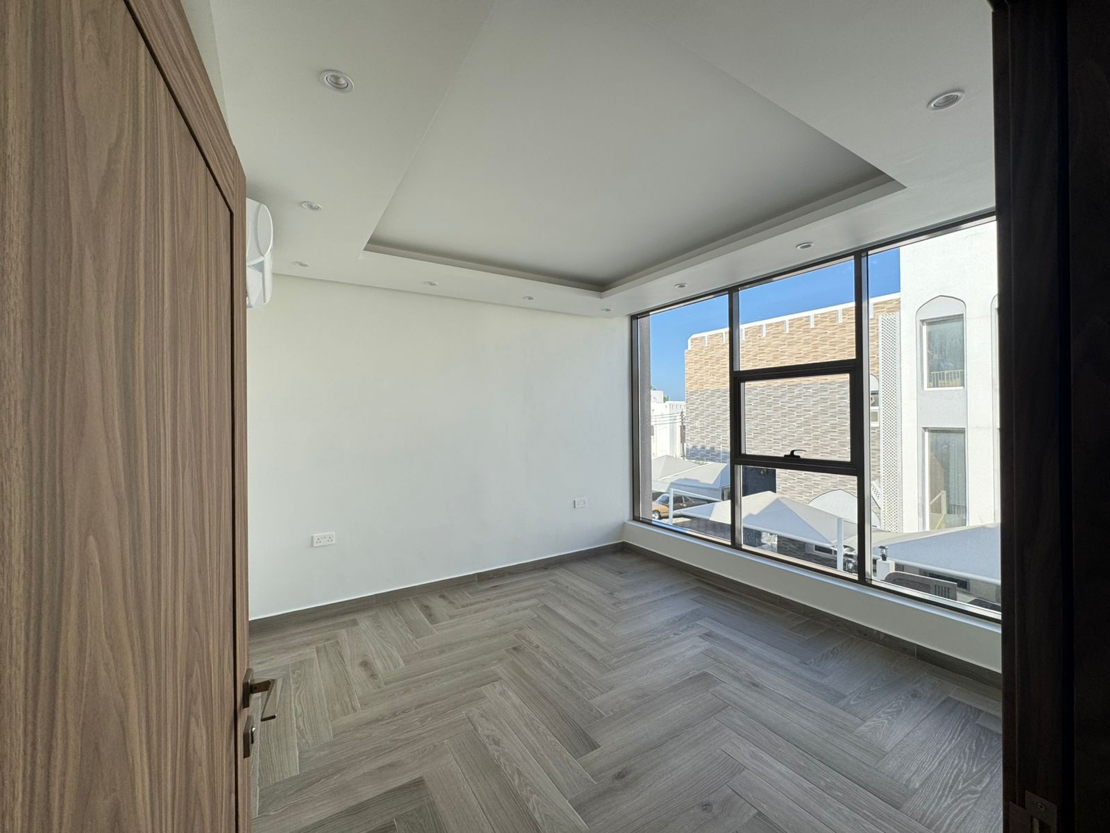 Al Qurum 出租 3 臥室別墅 | 每月 OMR 850 | Tamlik Oman thumbnail 8