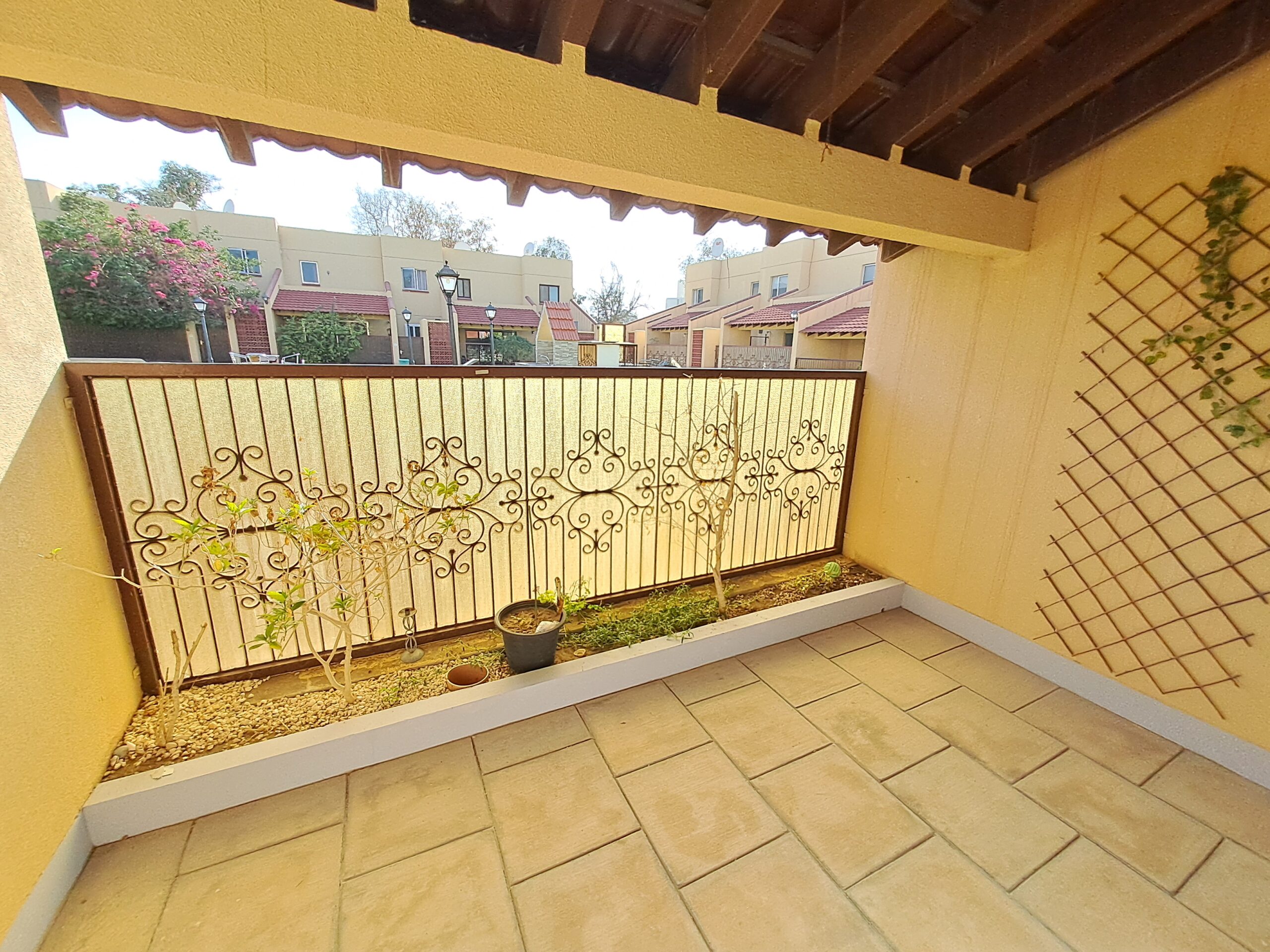 تاون‌هاوس ۲ خوابه اجاره‌ای در مدینه‌ال سلطان قابوس | OMR 500/ماه | Tamlik Oman thumbnail 6