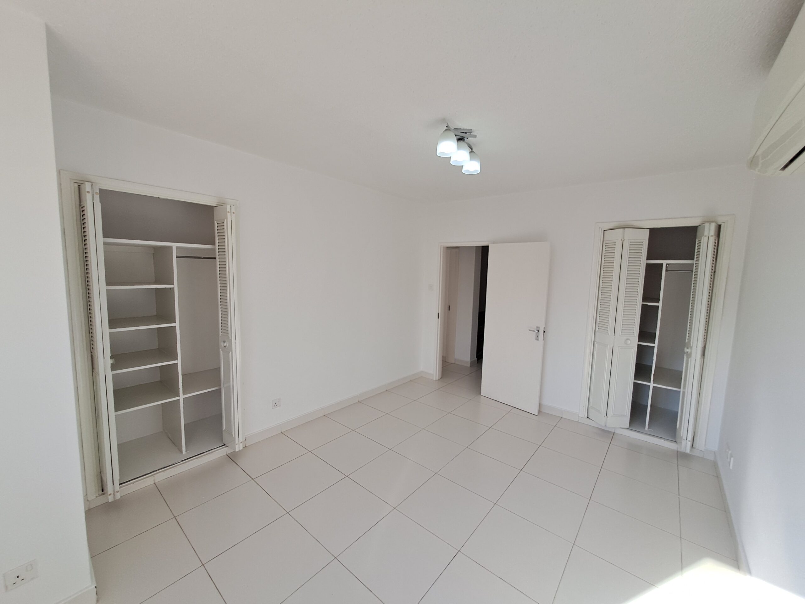 تاون‌هاوس ۲ خوابه اجاره‌ای در مدینه‌ال سلطان قابوس | OMR 500/ماه | Tamlik Oman thumbnail 2