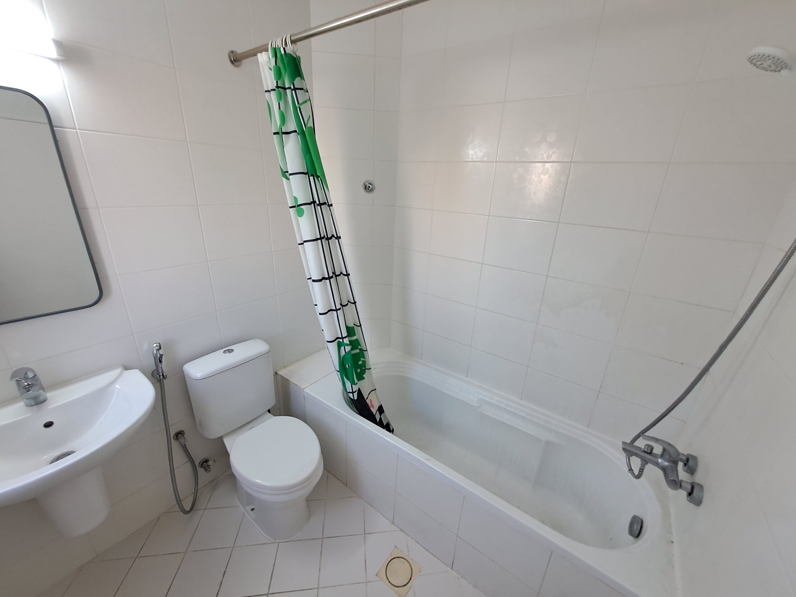 تاون‌هاوس ۲ خوابه اجاره‌ای در مدینه‌ال سلطان قابوس | OMR 500/ماه | Tamlik Oman thumbnail 5