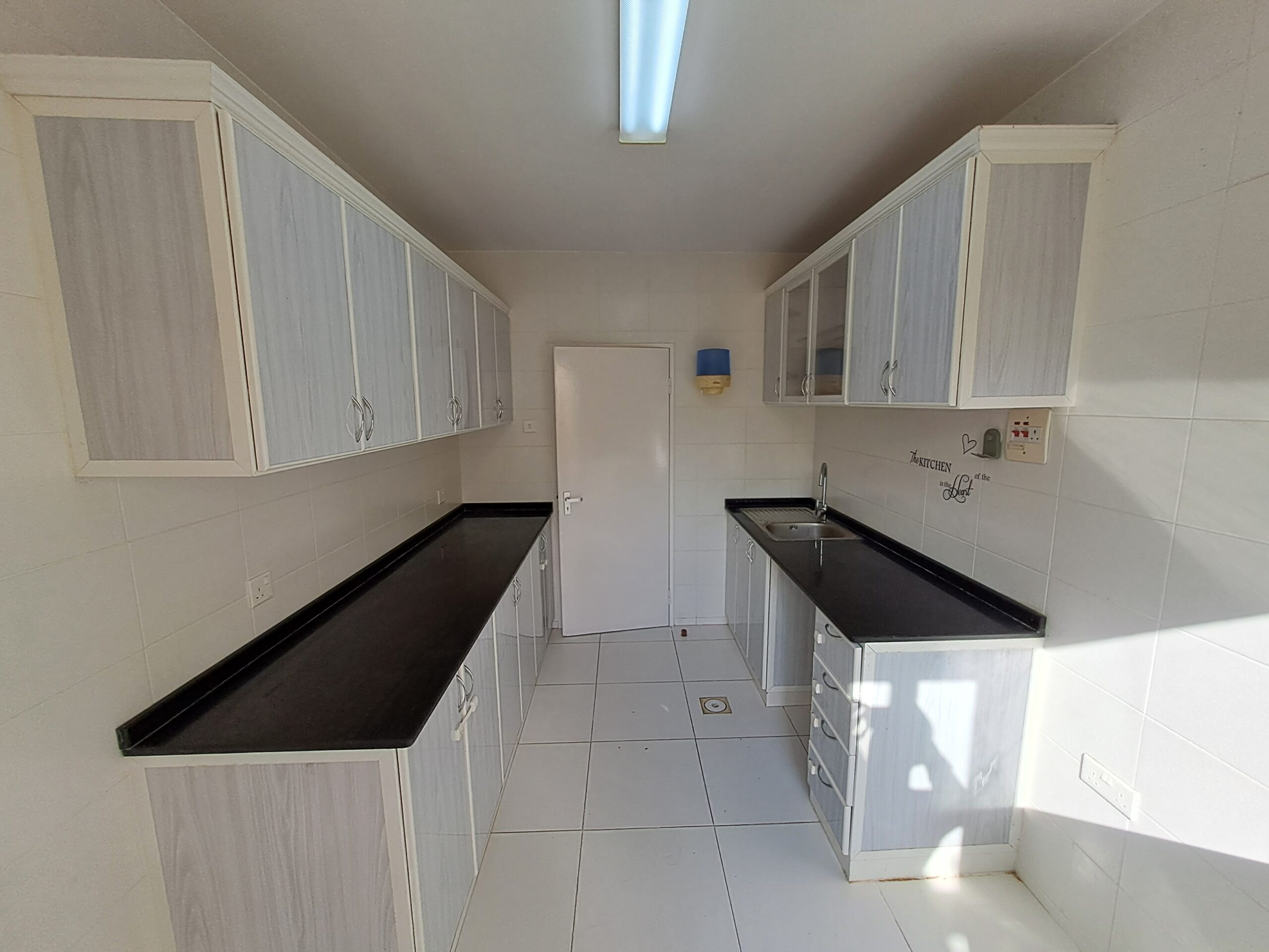 تاون‌هاوس ۲ خوابه اجاره‌ای در مدینه‌ال سلطان قابوس | OMR 500/ماه | Tamlik Oman thumbnail 3