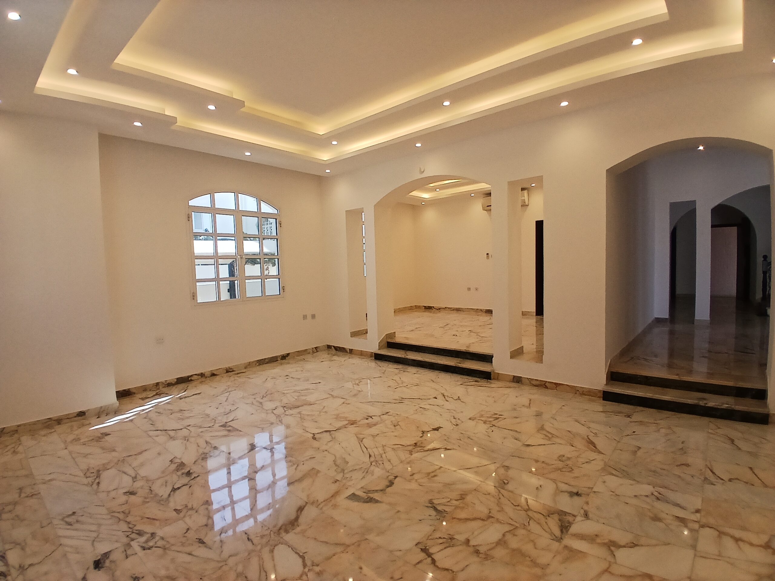 ویلای ۶ خوابه برای اجاره در ازایبه | OMR 900/ماه | مالکیت آزاد عمان thumbnail 3