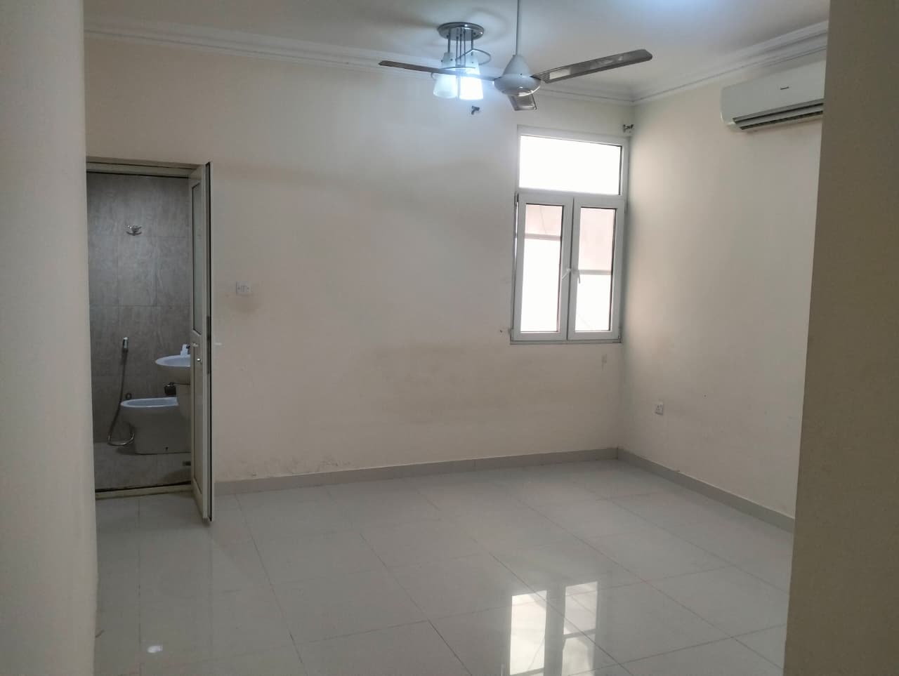 2-Bed Apartment for Rent in Bawshar | OMR 240/mo | Tamlik Oman thumbnail 2