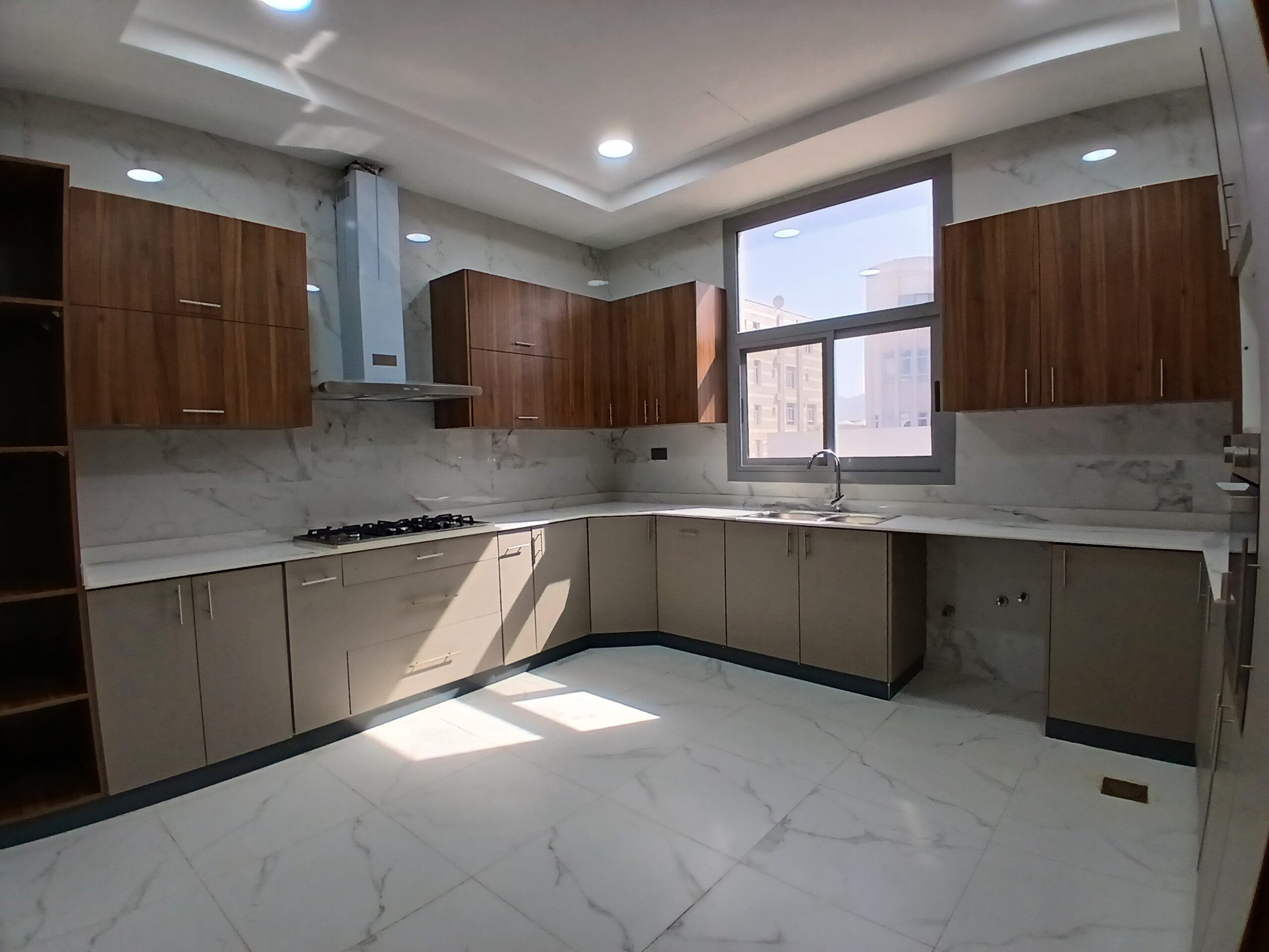 ویلای ۵ خوابه فروشی در الخوض | OMR 135,000 | Tamlik عمان thumbnail 4