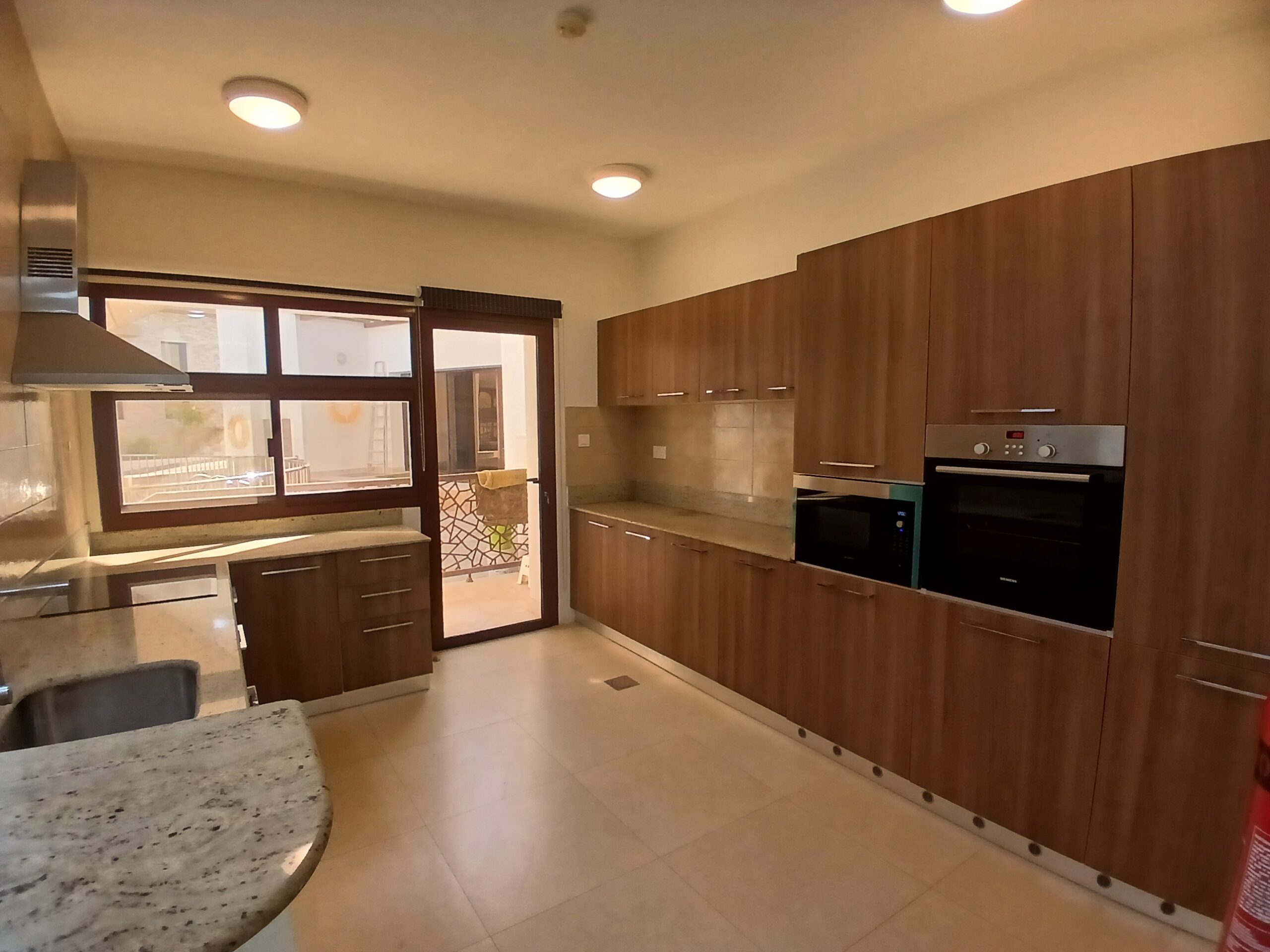 ویلای ۴ خوابه برای اجاره در مدینة العیلام | OMR 800/mo | Tamlik Oman thumbnail 4