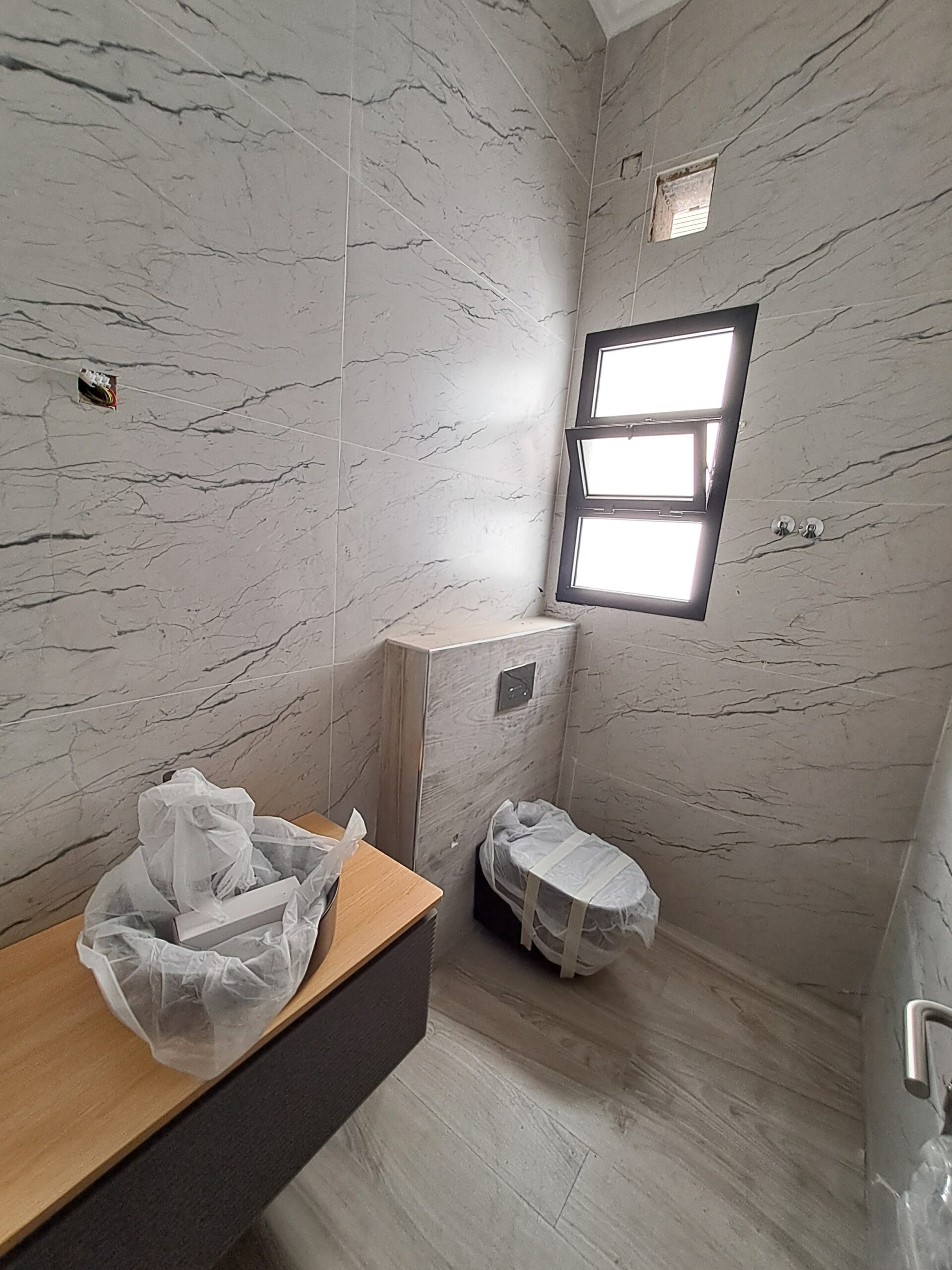 ویلای 5 خوابه فروشی در الخوض | OMR 125,000 | Tamlik Oman thumbnail 3