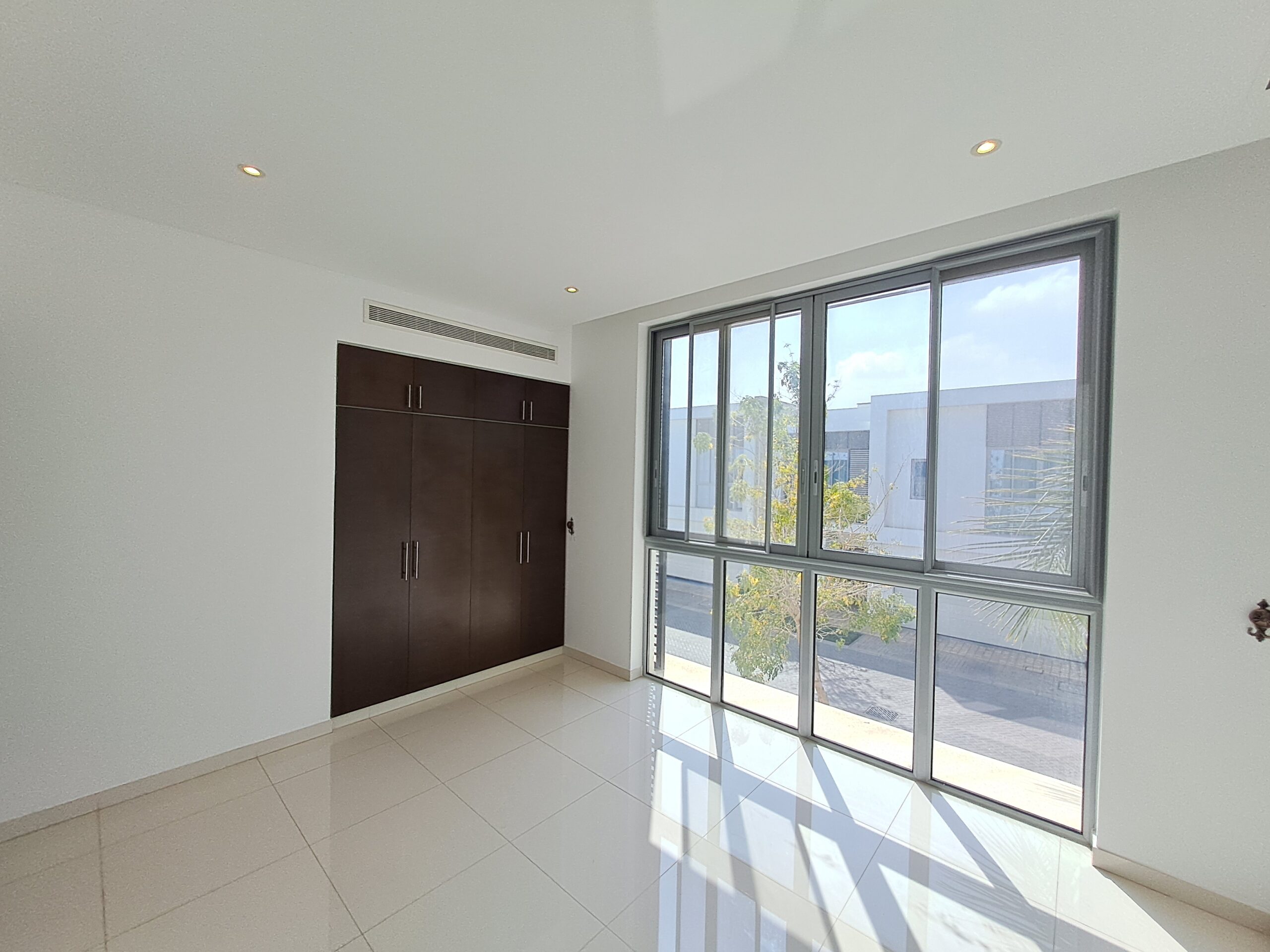 3-Bed Al Mouj 出租聯排別墅 | 每月 OMR 1,400 | Tamlik Oman thumbnail 8