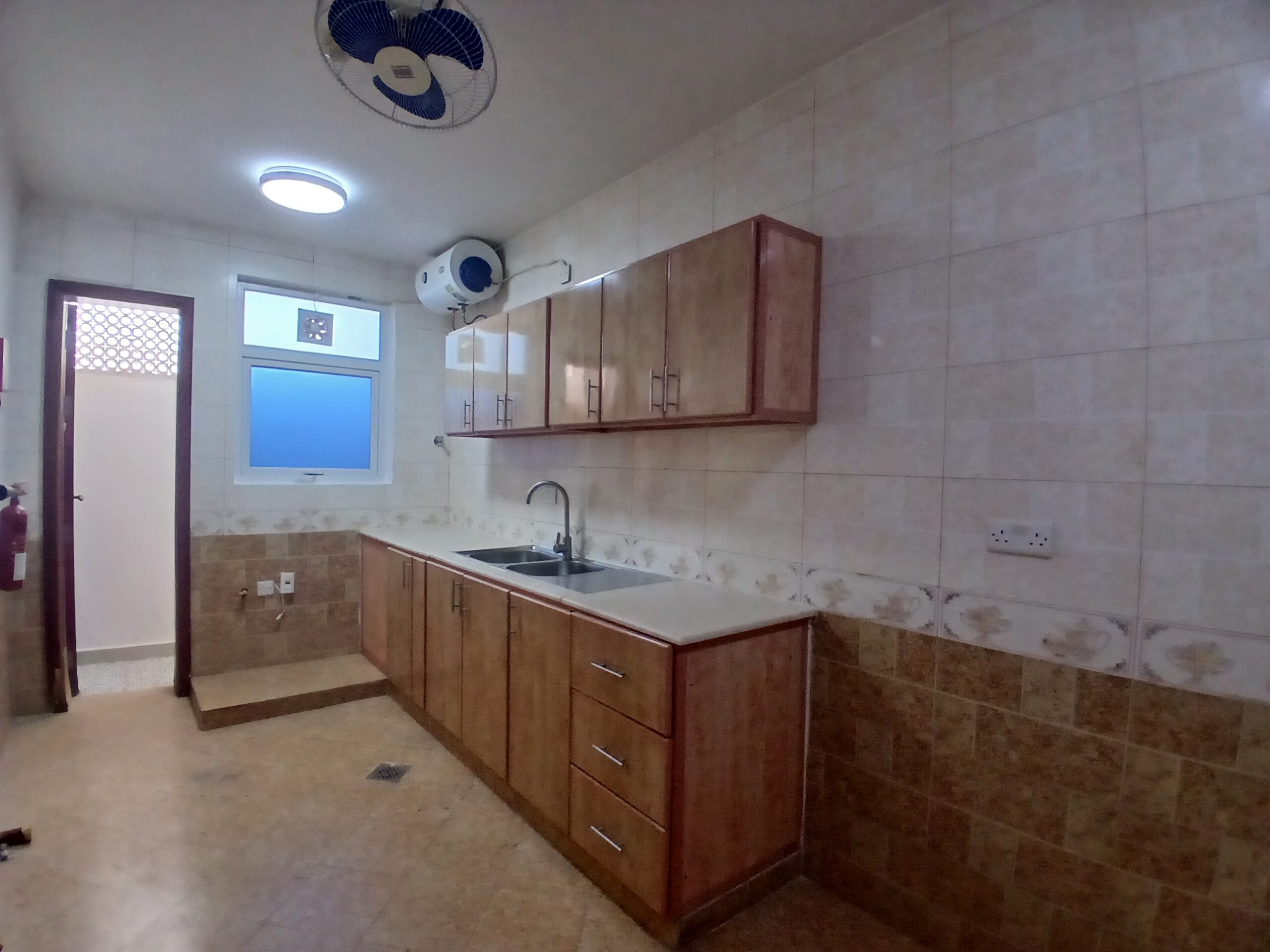 آپارتمان 2 خوابه اجاره‌ای در المعبیلة | OMR 240/ماه | Tamlik عمان thumbnail 6