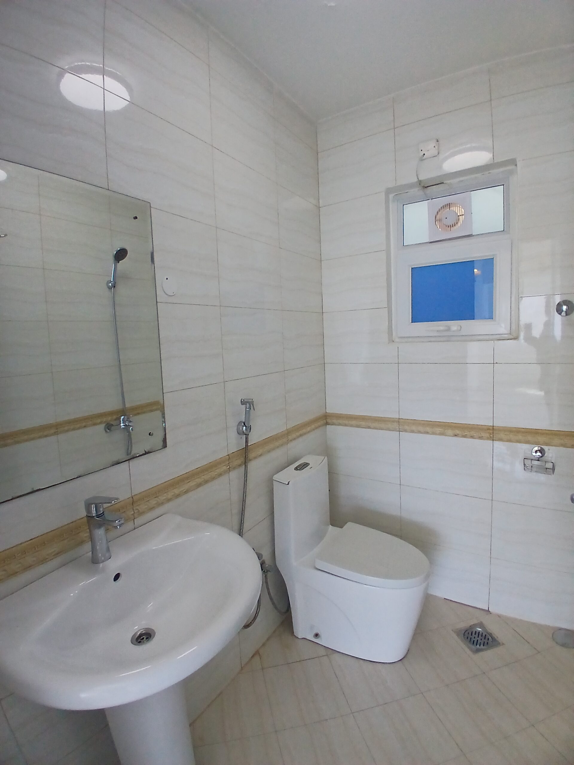 آپارتمان 2 خوابه اجاره‌ای در المعبیلة | OMR 240/ماه | Tamlik عمان thumbnail 7