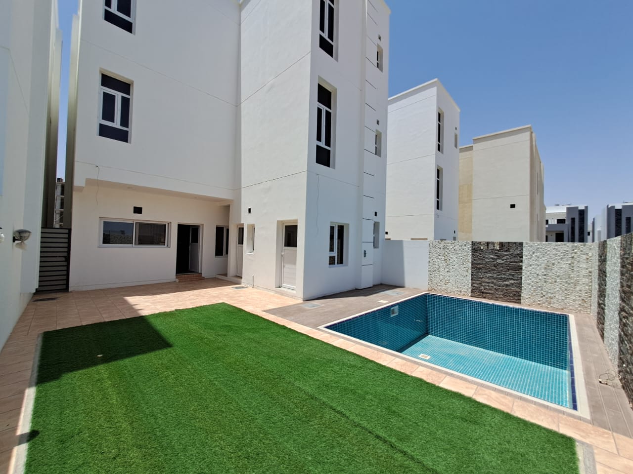 6-Спальная вилла на продажу в Бавшаре | OMR 265 000 | Tamlik Oman thumbnail 4