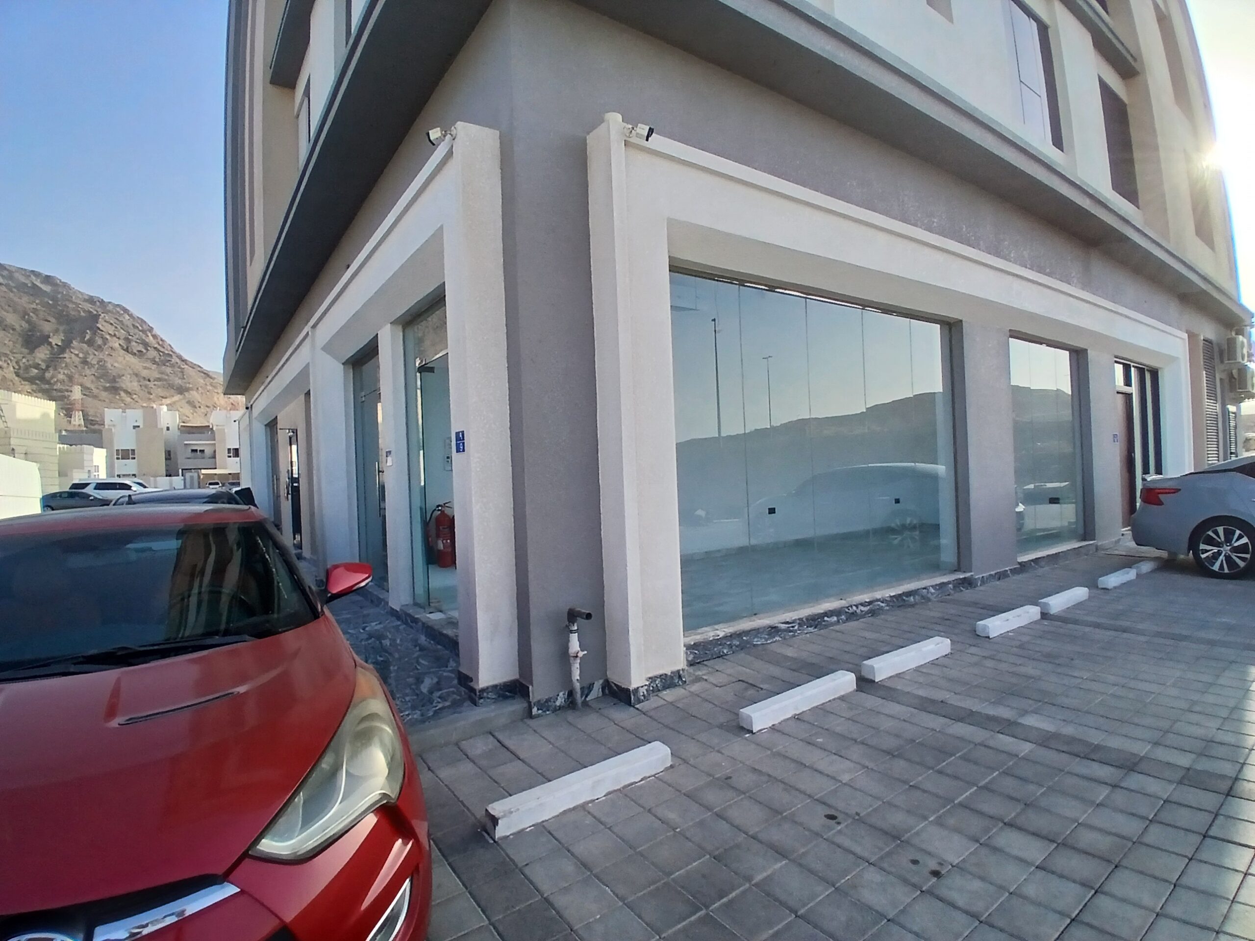 مغازه اجاره‌ای در المعبیلة | ۲۷ متر مربع | OMR ۱۸۰/ماه | Tamlik Oman thumbnail 2